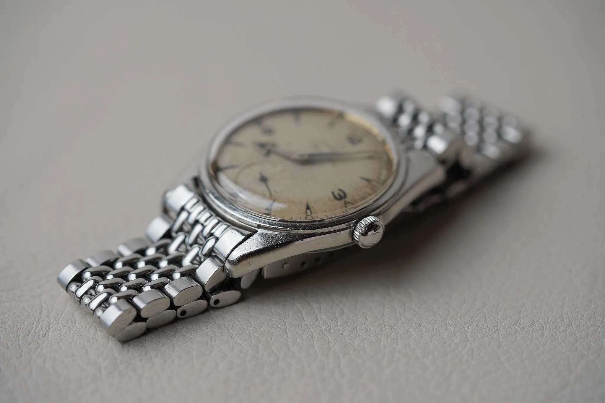1958 Omega Ranchero CK2990-1 Broad Arrow Hands