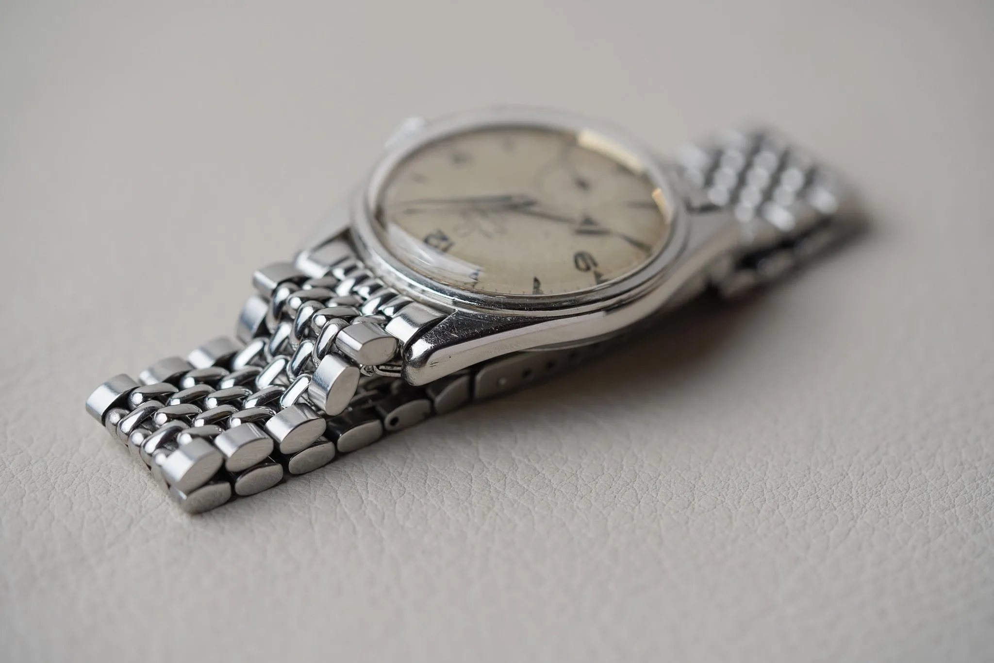 1958 Omega Ranchero CK2990-1 Broad Arrow Hands