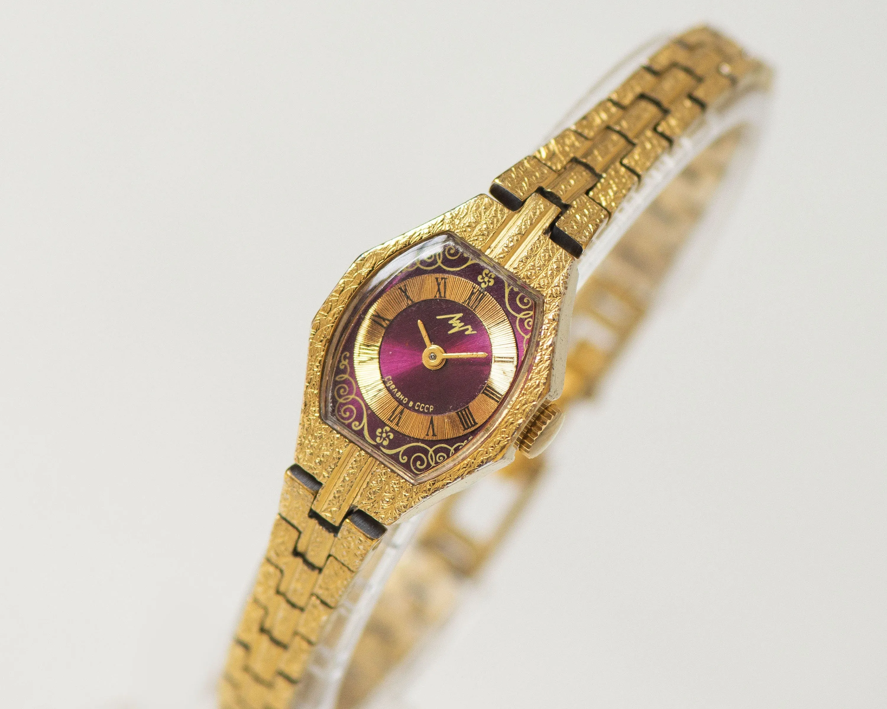 Boho women's cocktail watch Ray burgundy dial, gold tone women's watch bracelet, vintage Roman numerals dial jewelry, chic women watch gift