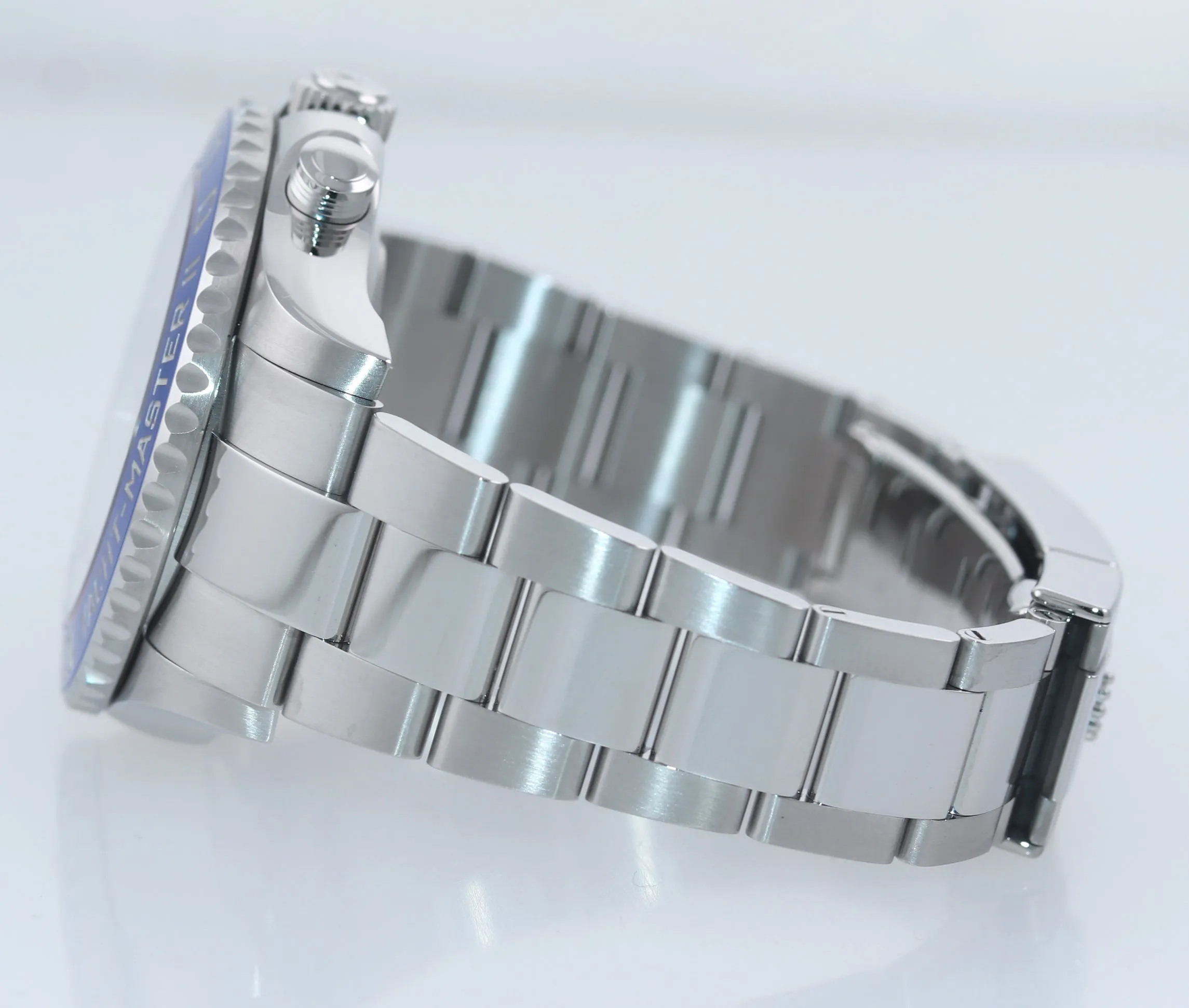 Copy of 2021 Rolex Yacht-Master 2 NEW MERC HANDS Steel Blue 116680 Watch Box