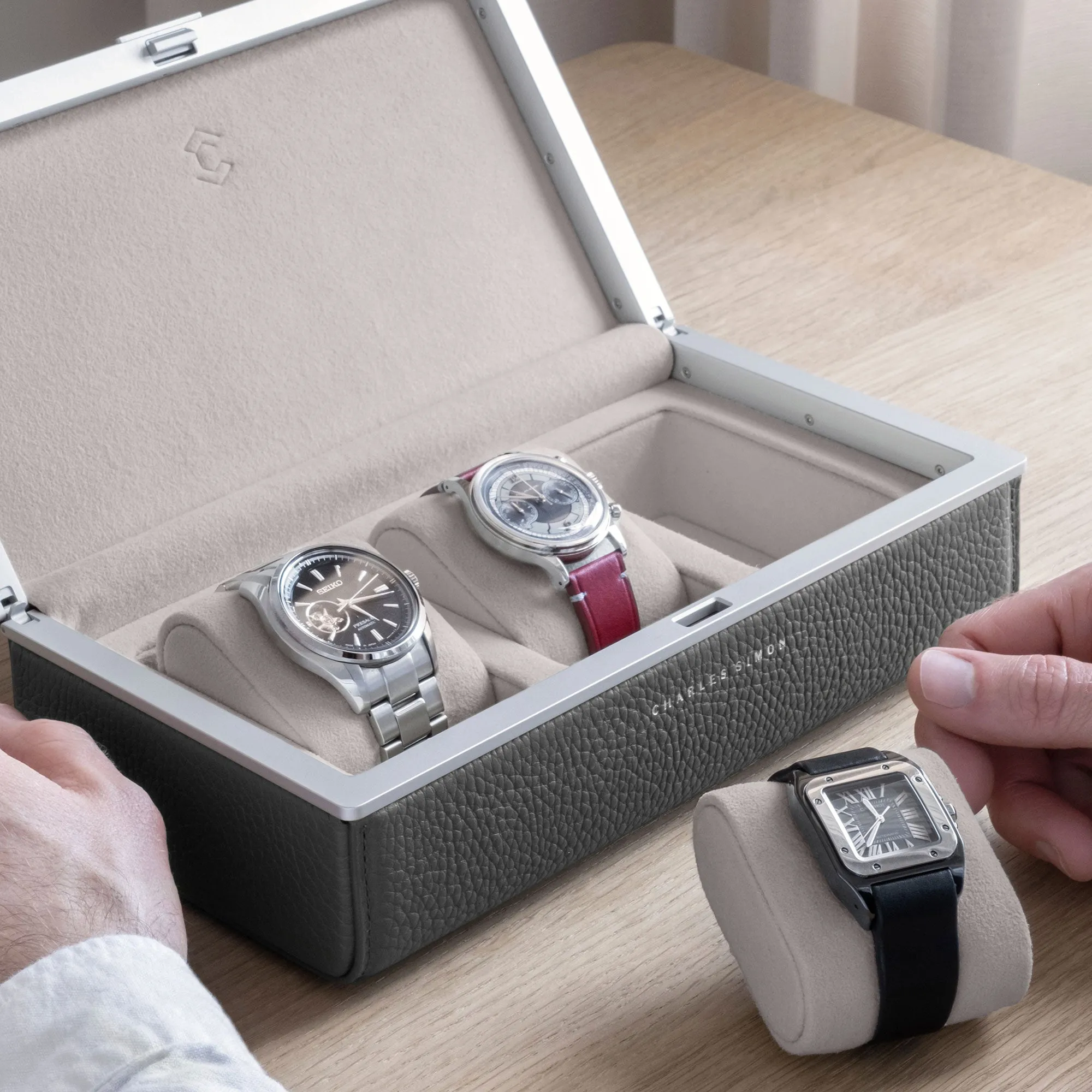 EATON 3 WATCH CASE - GRAPHITE / GREY