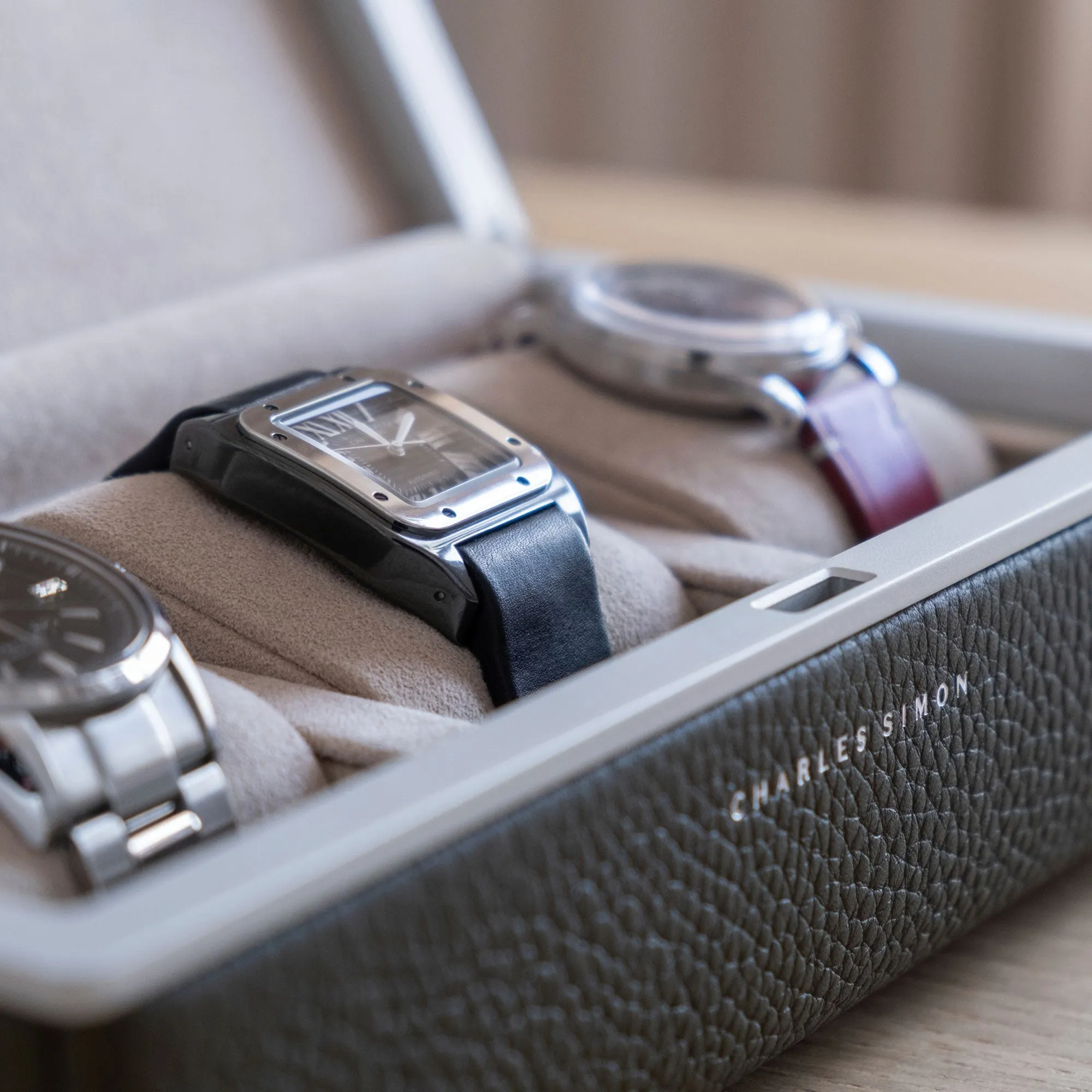 EATON 3 WATCH CASE - GRAPHITE / GREY