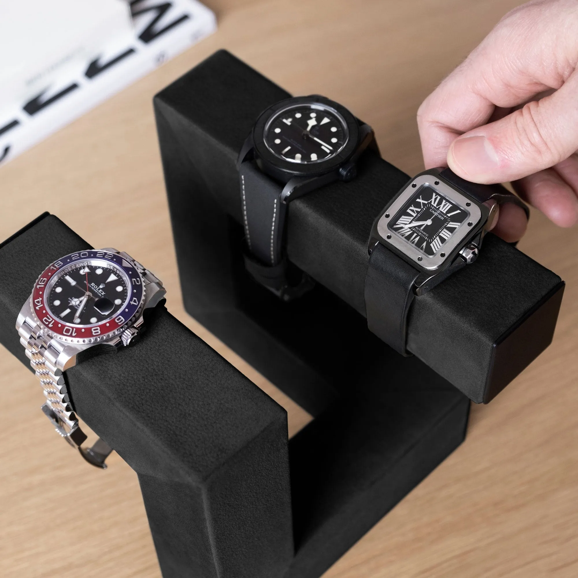 HUDSON 3 WATCH STAND - BLACK / GREY