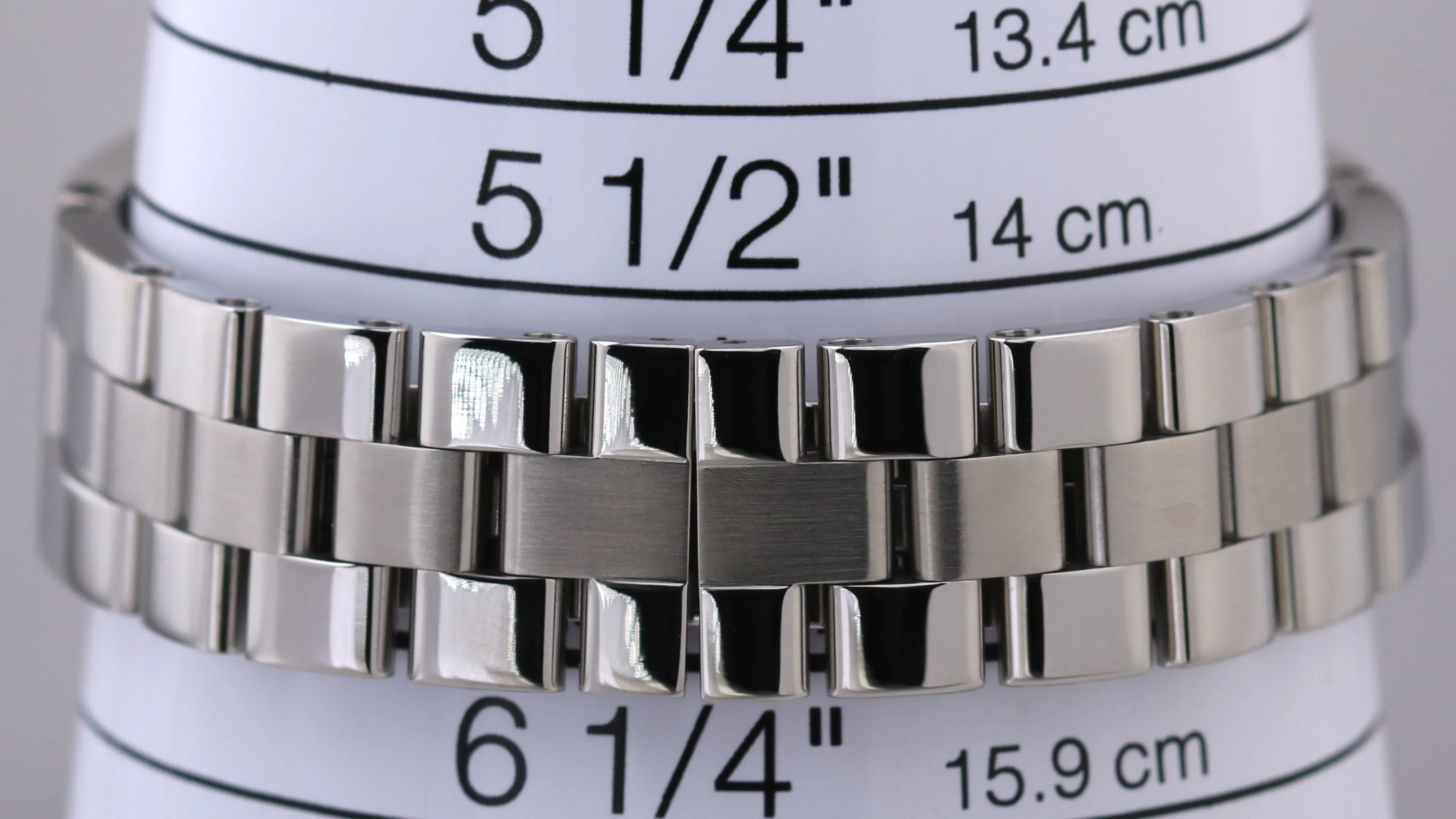MINT Cartier Roadster SILVER Roman 31mm Quartz Stainless Steel 2675 W62016V3