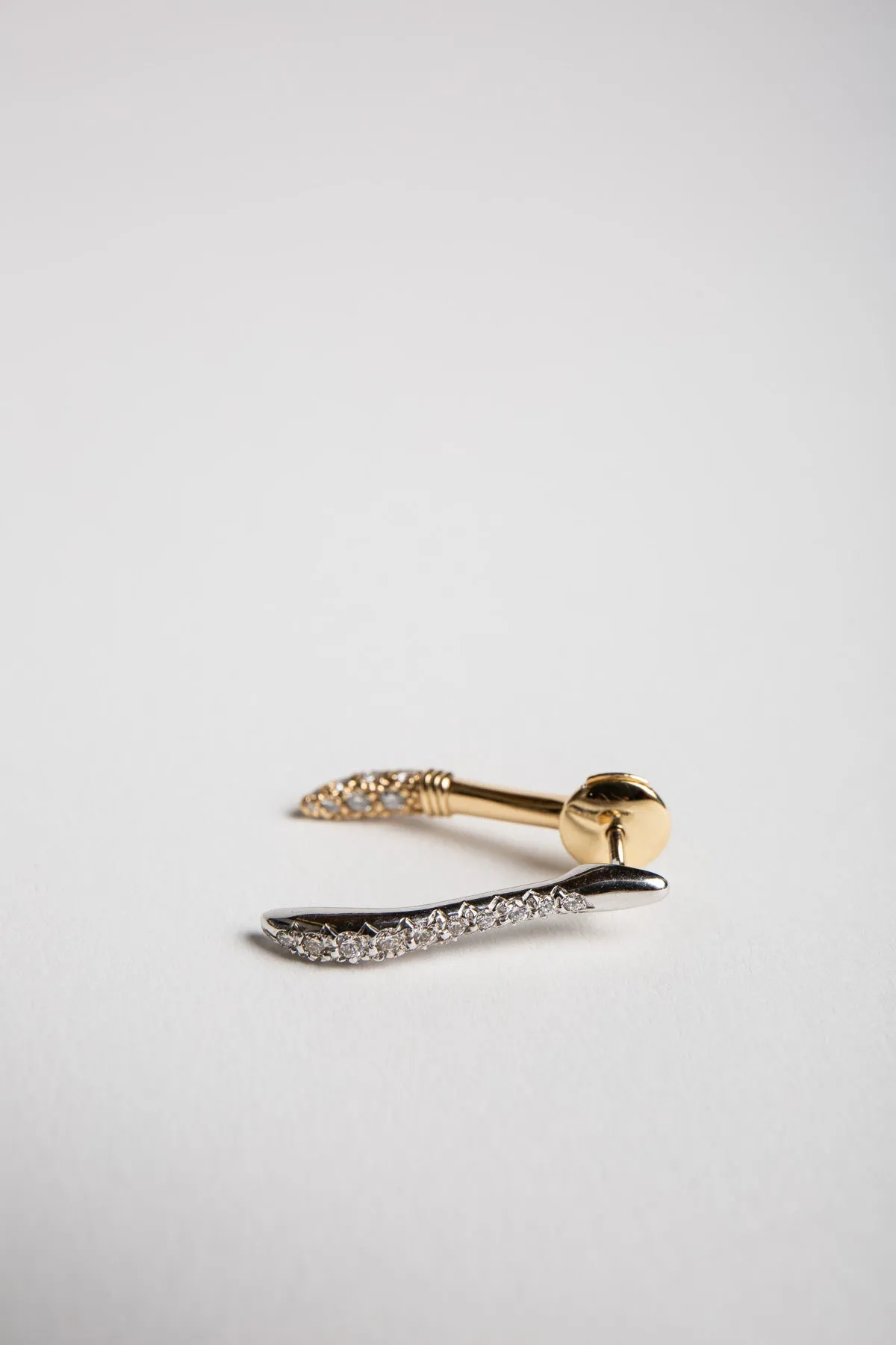 MYSTERYJOY | WISHBONE MONO EARRING