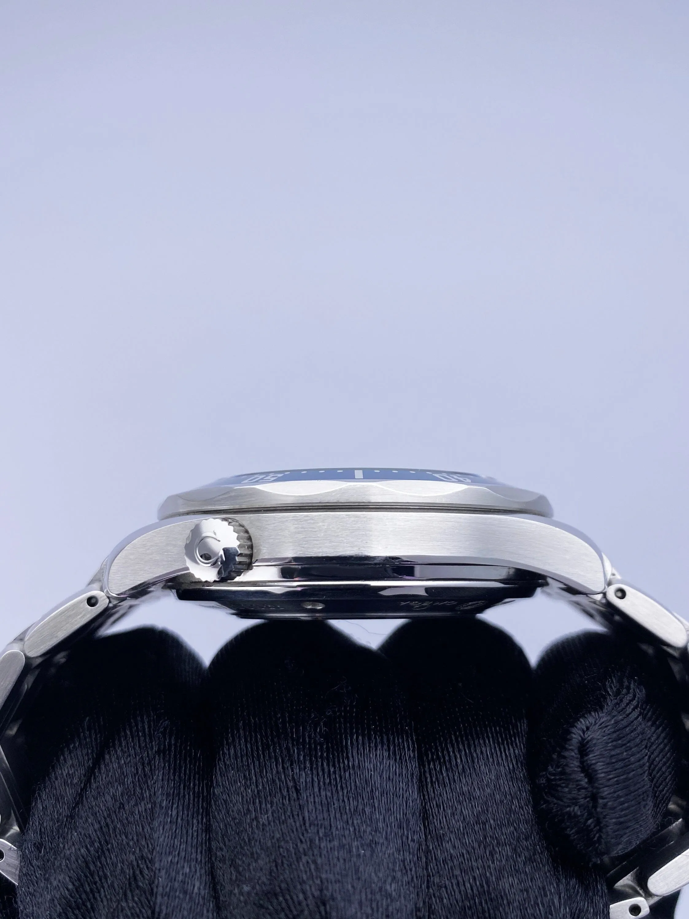 Omega Seamaster 2535.80.00 Co-Axial GMT Mens Watch