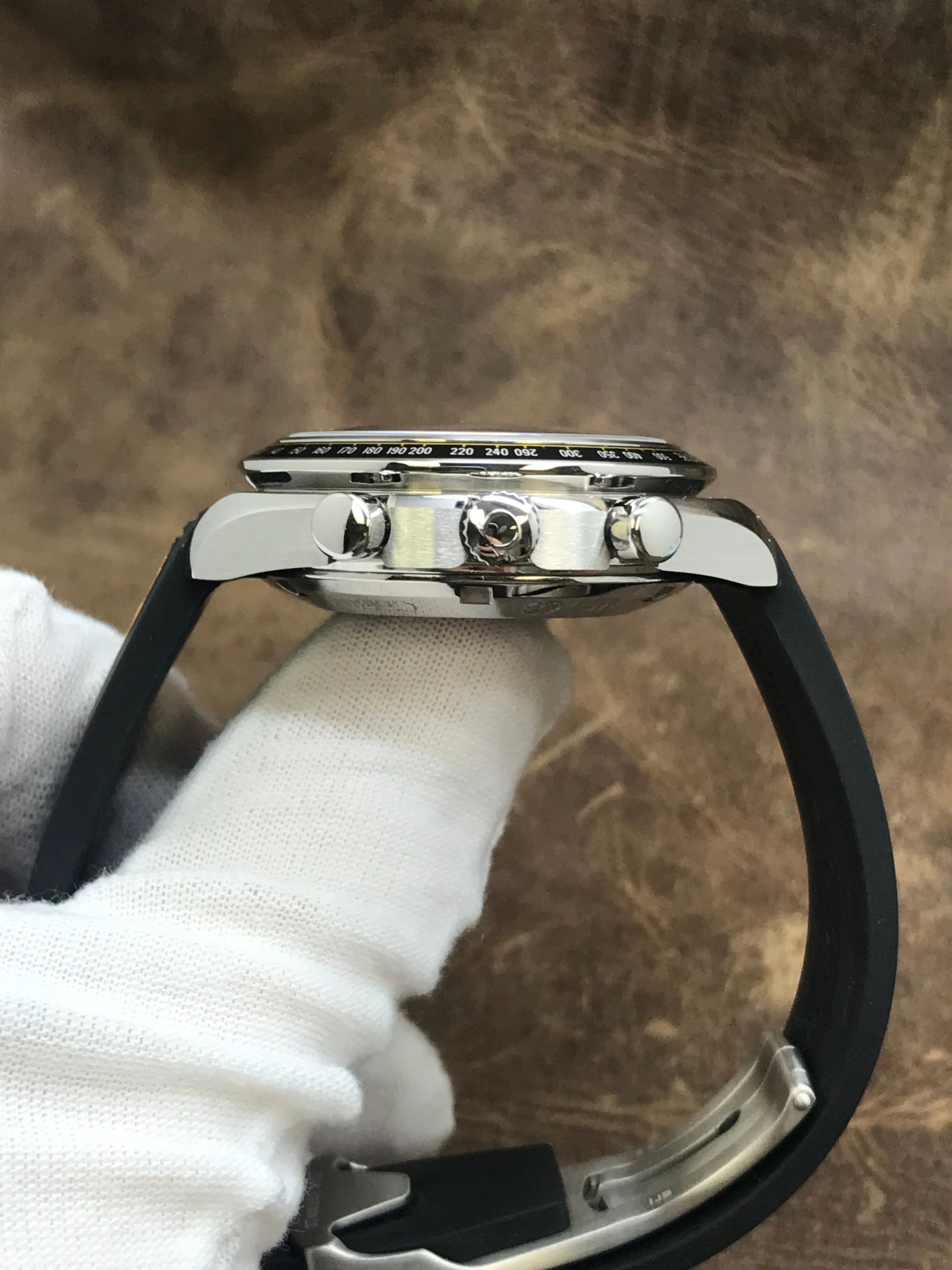 Omega Speedmaster Racing 326.32.40.50.04.001 White with 3 black subdials Dial Automatic Men's Watch