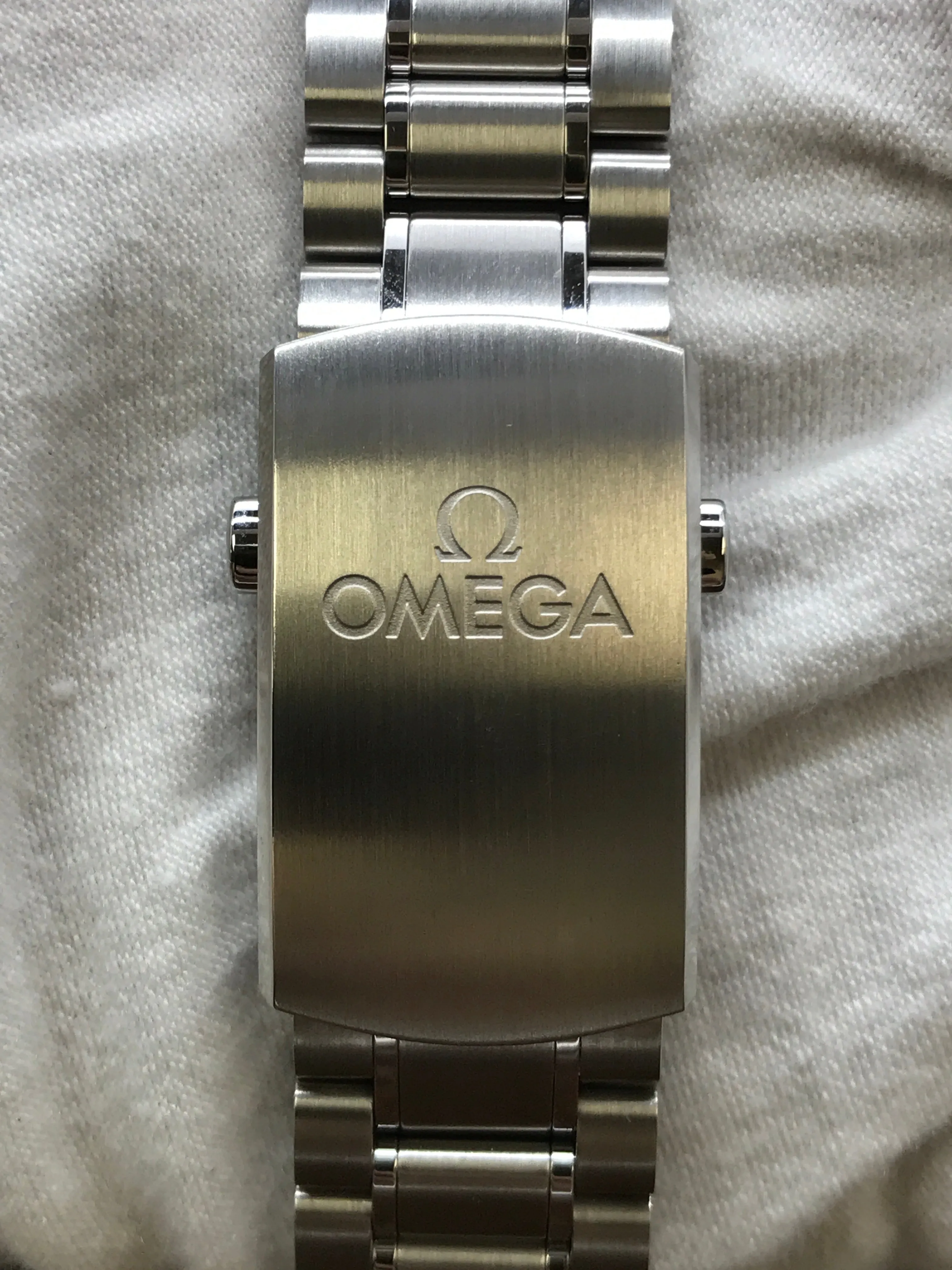 Omega Speedmaster Racing 329.30.44.51.04.001 White Dial Automatic Men's Watch