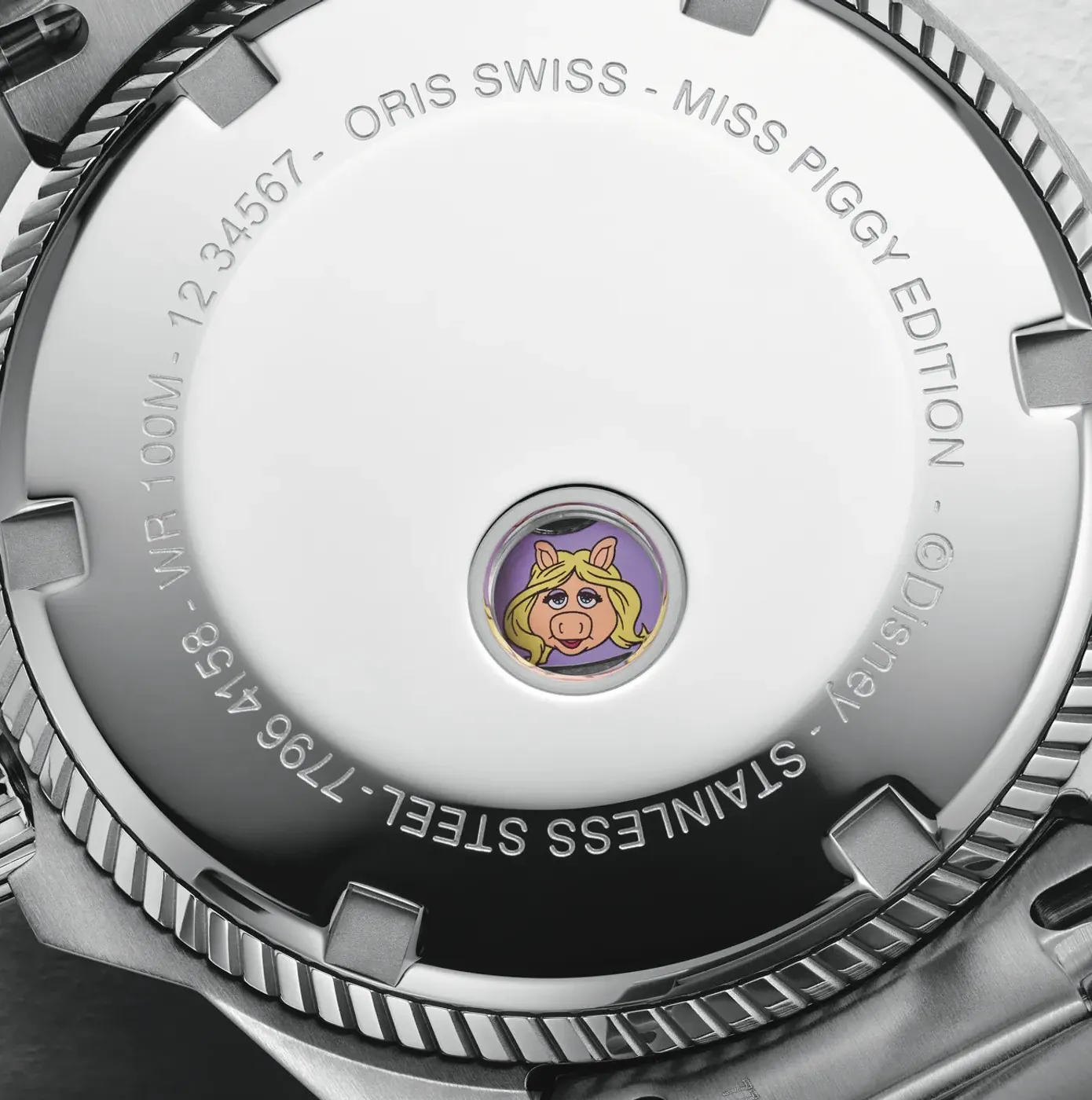 Oris ProPilot X Miss Piggy© Edition