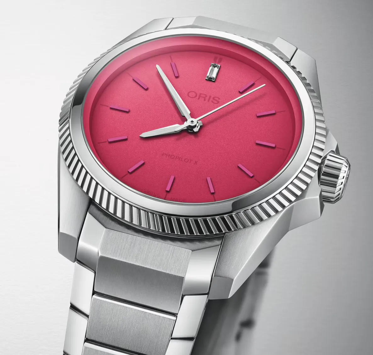 Oris ProPilot X Miss Piggy© Edition