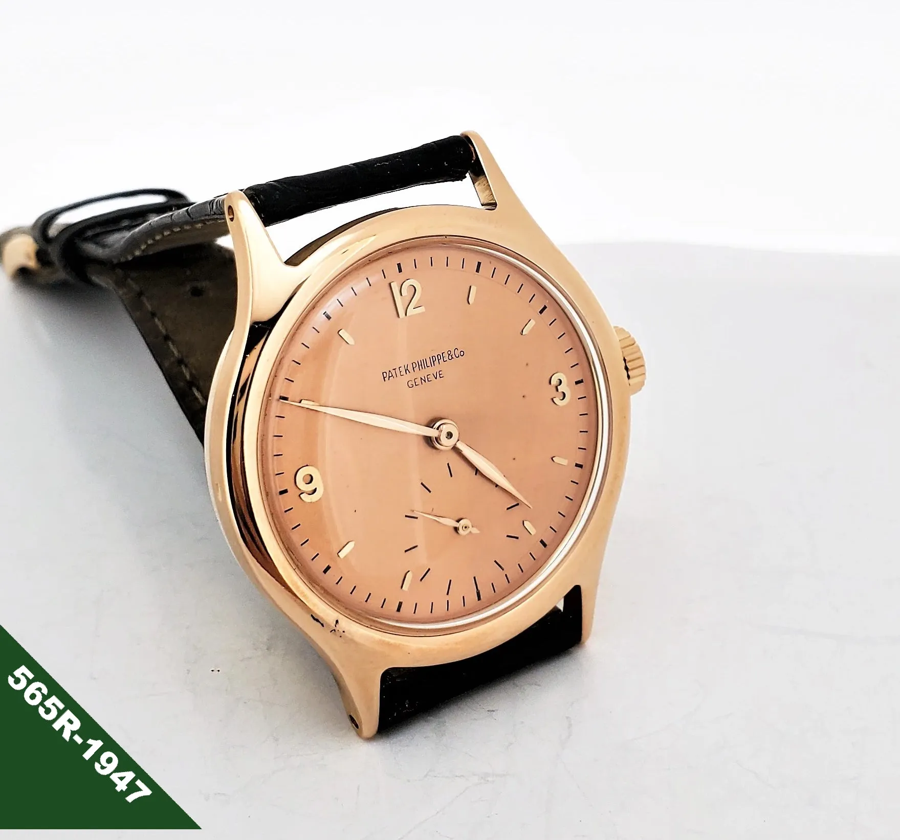 Patek Philippe 565R Vintage Water Resistant Calatrava Watch circa 1947