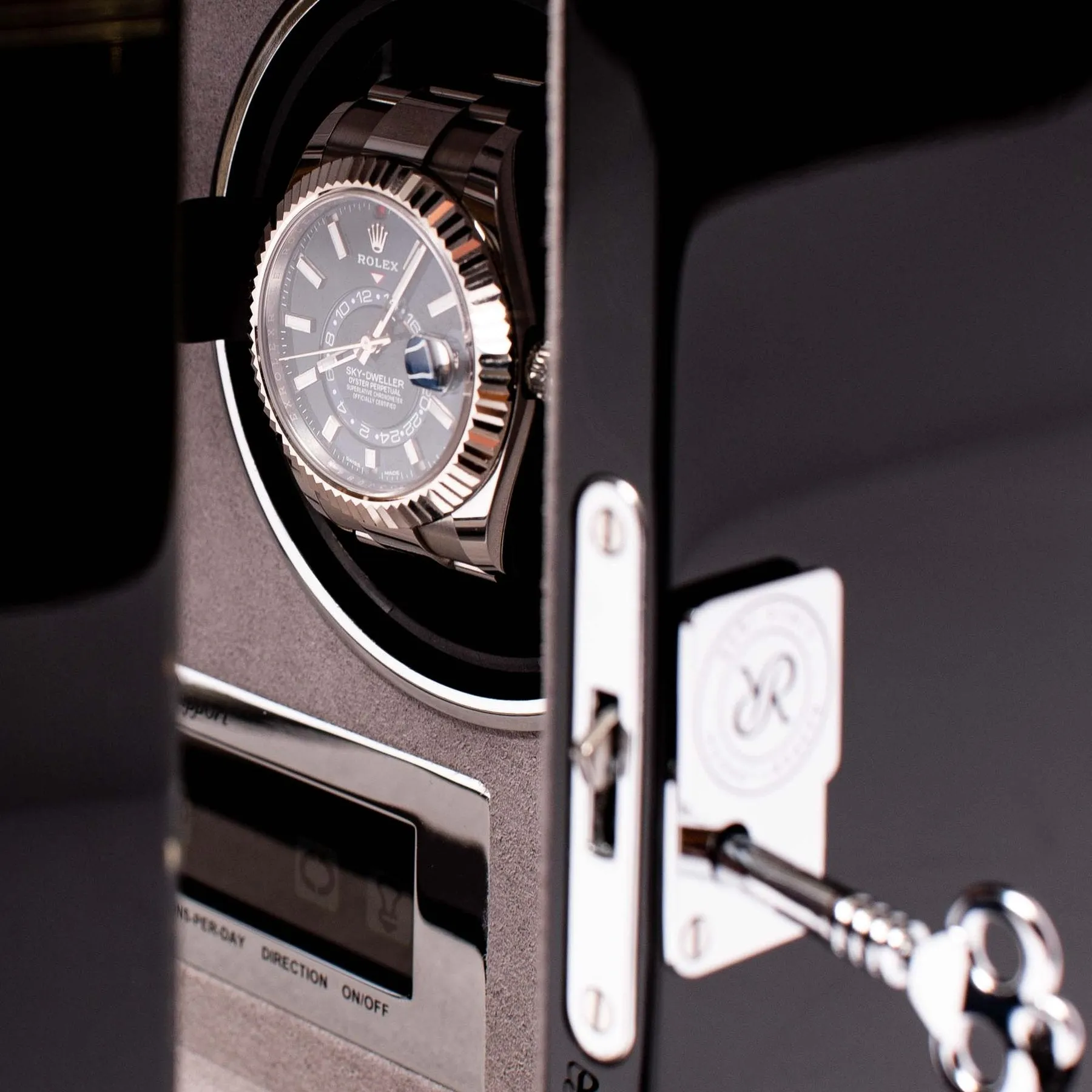 Rapport - Formula Double Watch Winder in Ebony | W552