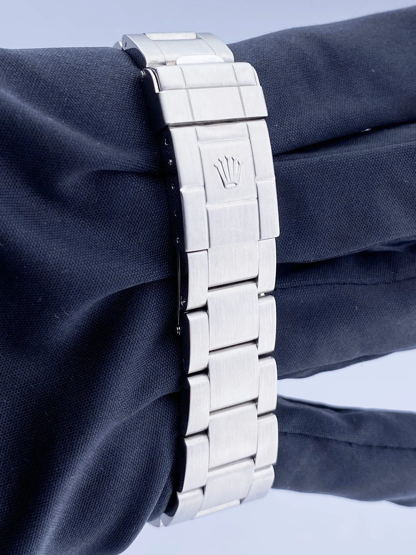 Rolex Explorer II 16570 Black Dial Mens Watch Box & Papers