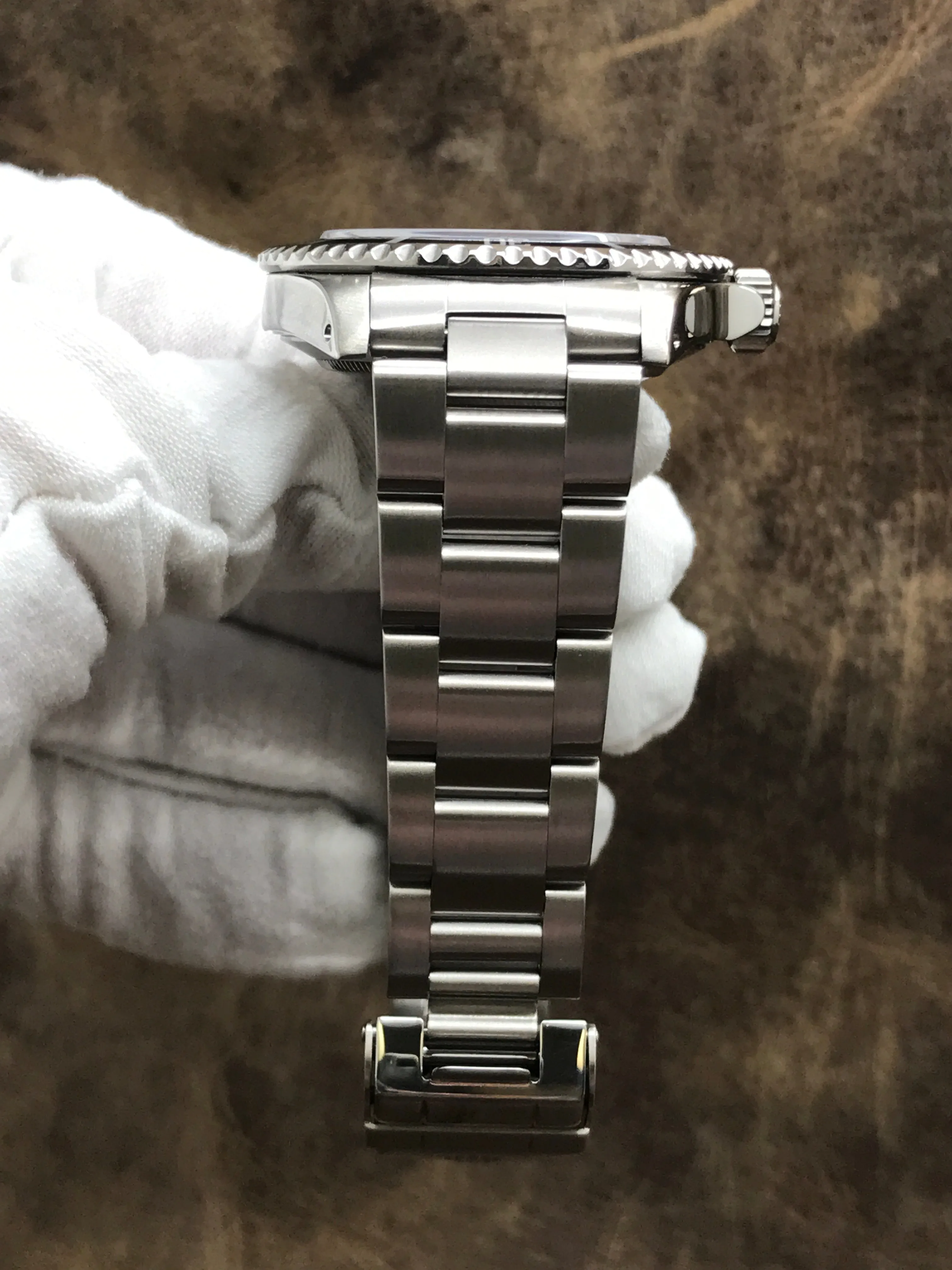 Rolex No Date Submariner 14060M Black Dial Automatic Men's Watch