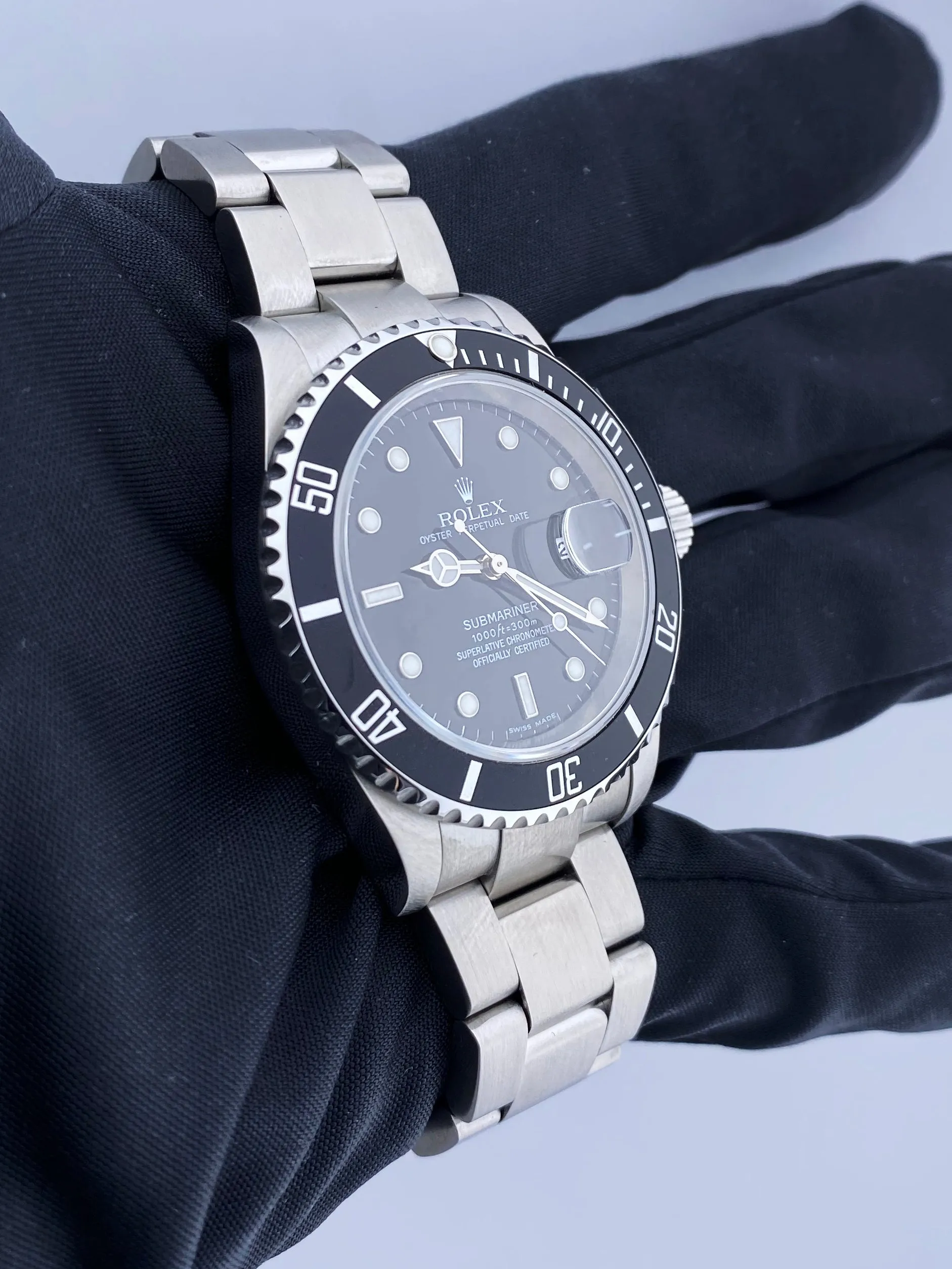 Rolex Oyster Perpetual Submariner 16610 Mens Watch