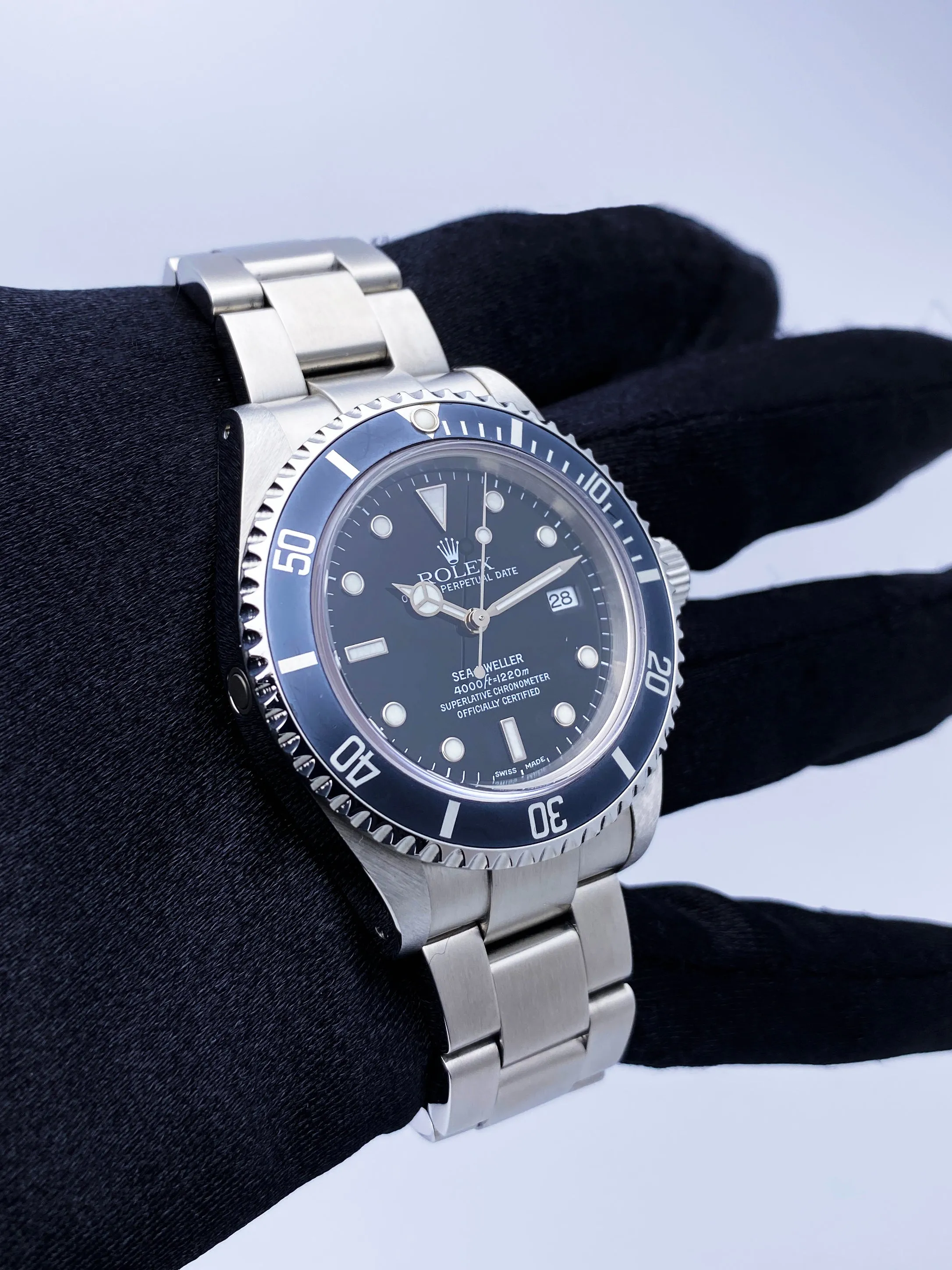 Rolex Sea-Dweller 16600 Blue Bezel Mens Watch