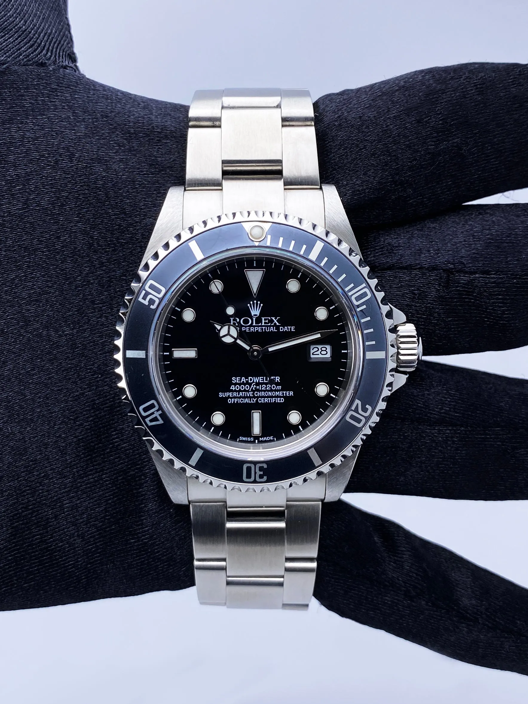 Rolex Sea-Dweller 16600 Blue Bezel Mens Watch