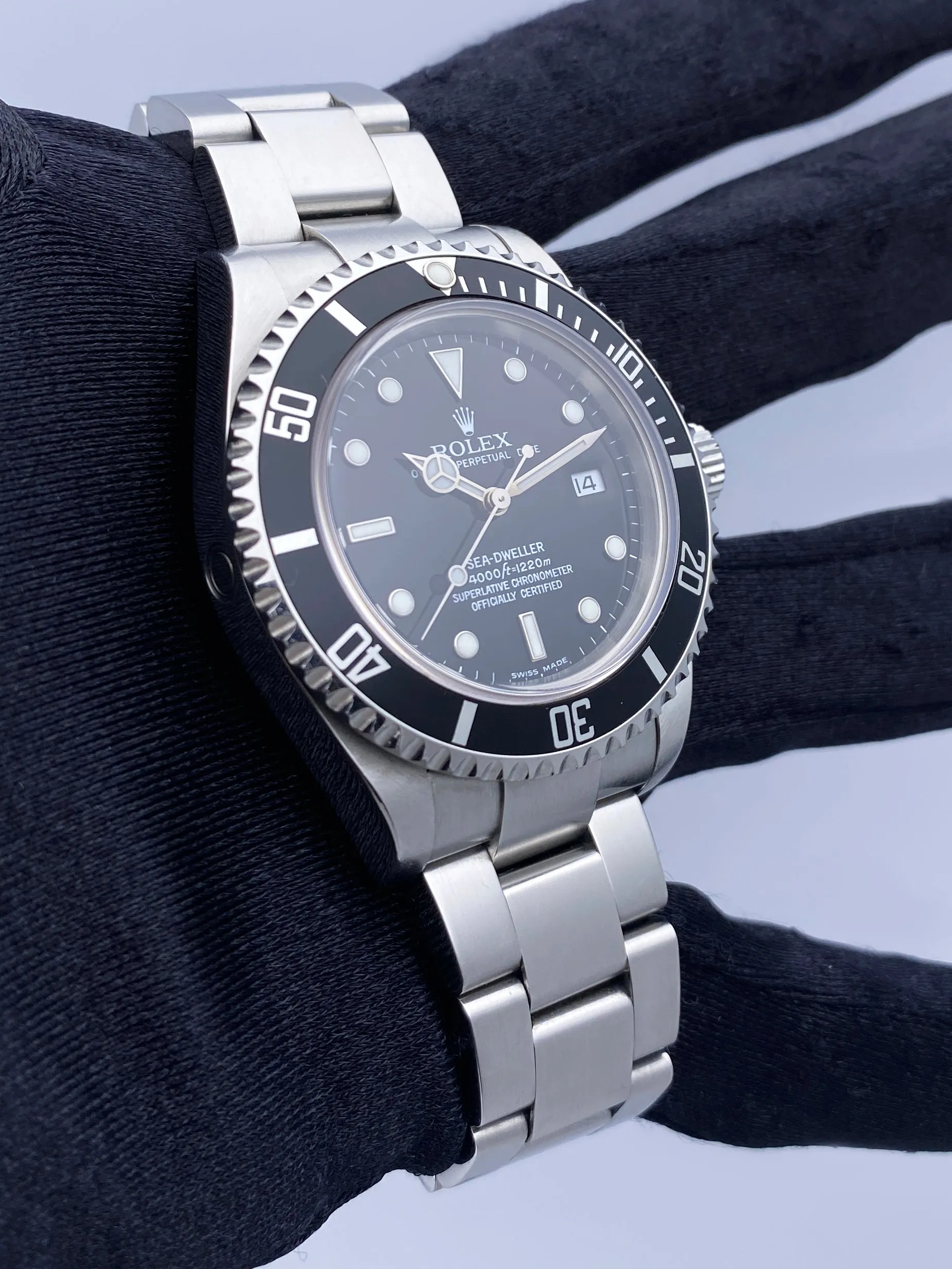 Rolex Sea-Dweller 16600 Mens Watch Box & Papers