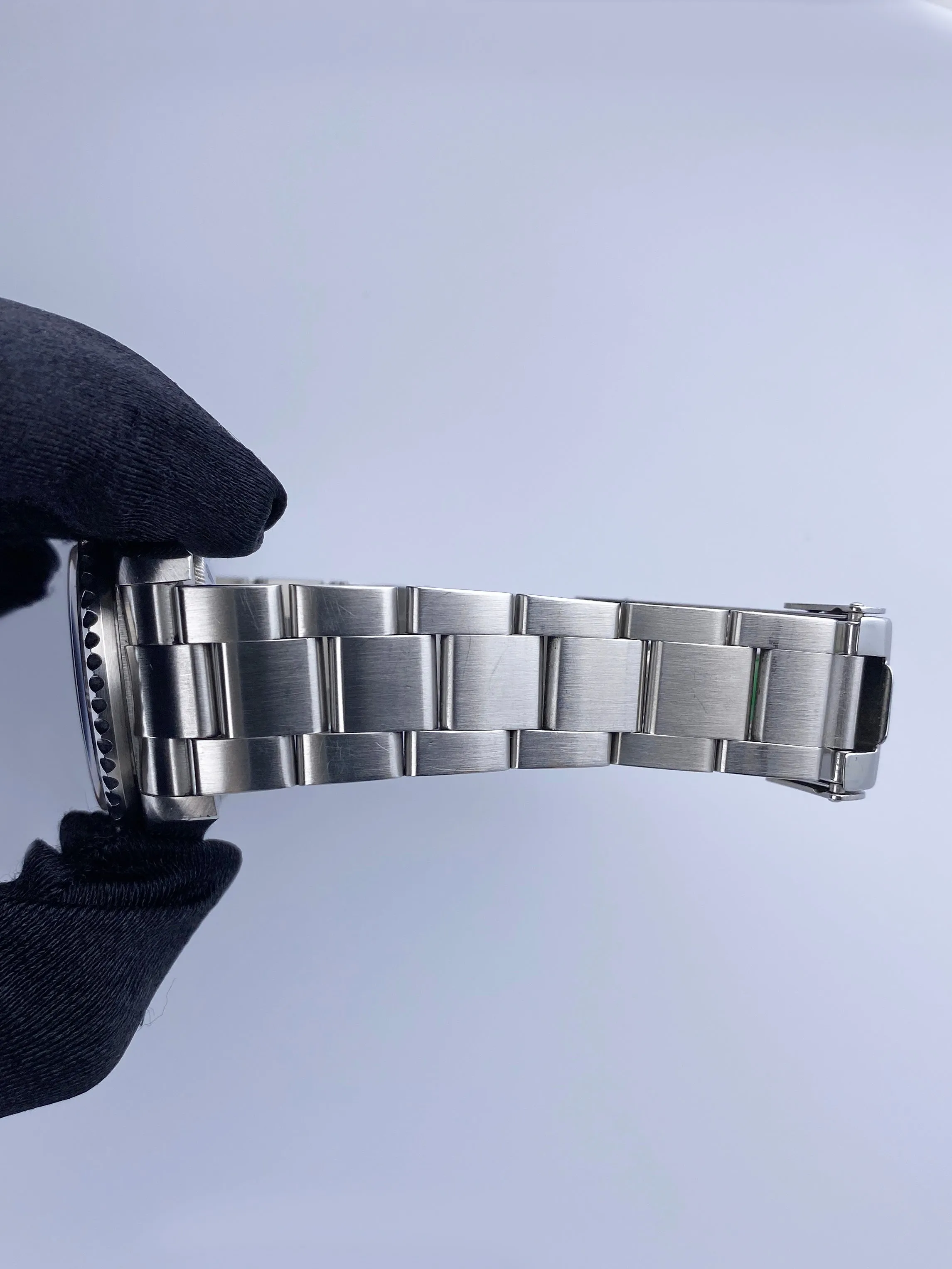 Rolex Sea-Dweller 16600 Mens Watch Box & Papers