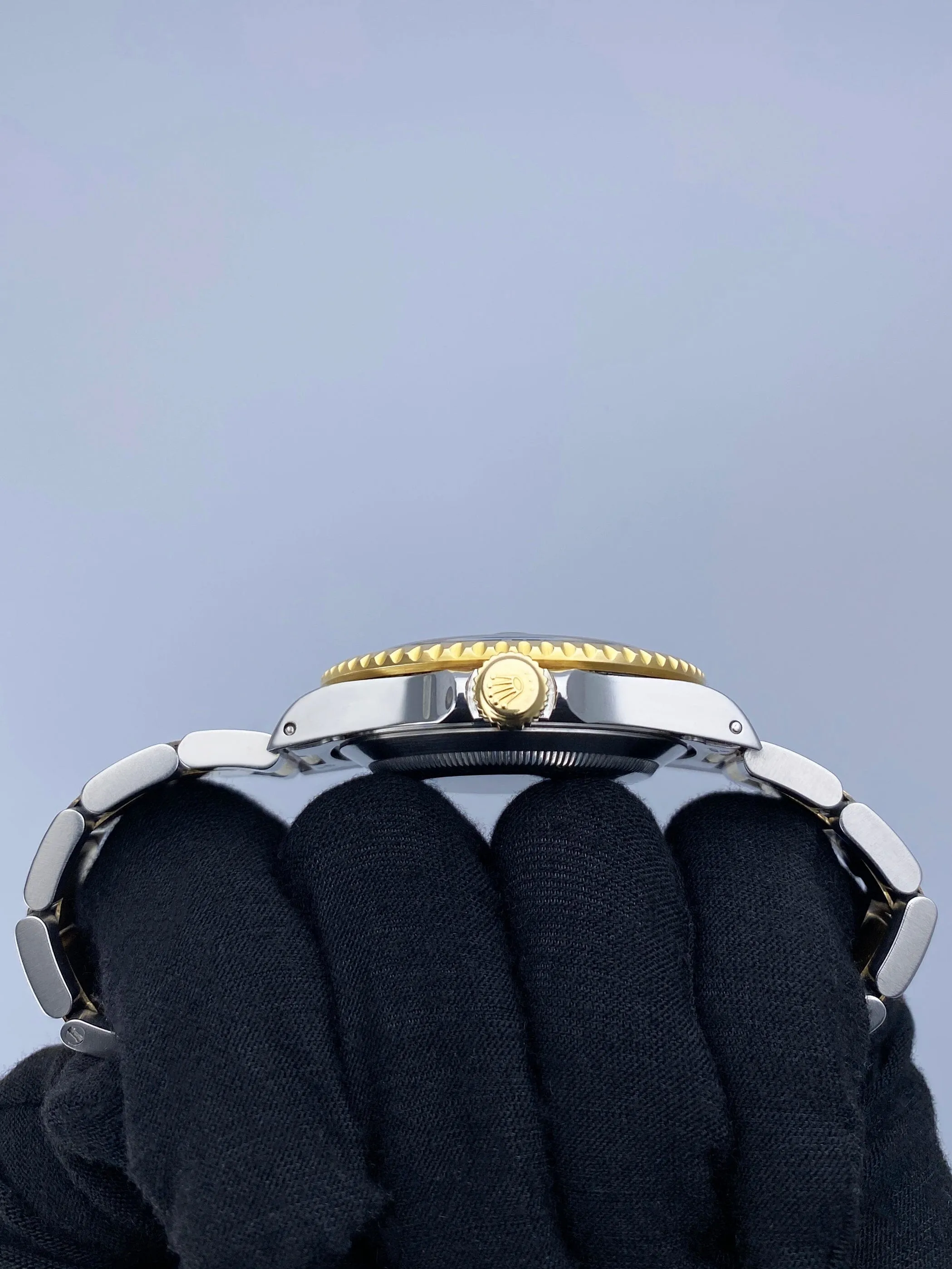 Rolex Submariner Date 16613 Black Dial Mens Watch Box Papers