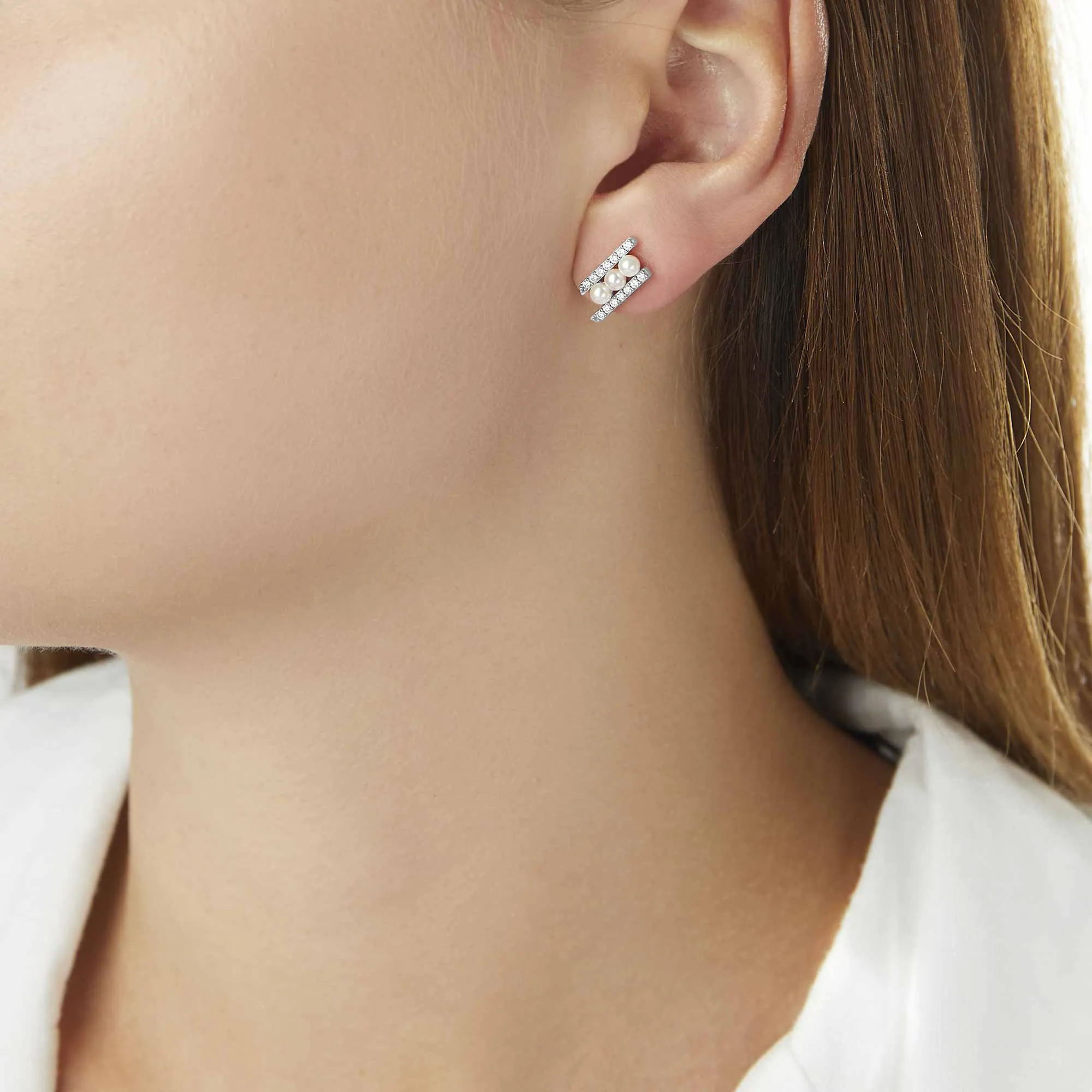 Sleek Akoya Pearl and Diamond Earrings in 18ct Gold