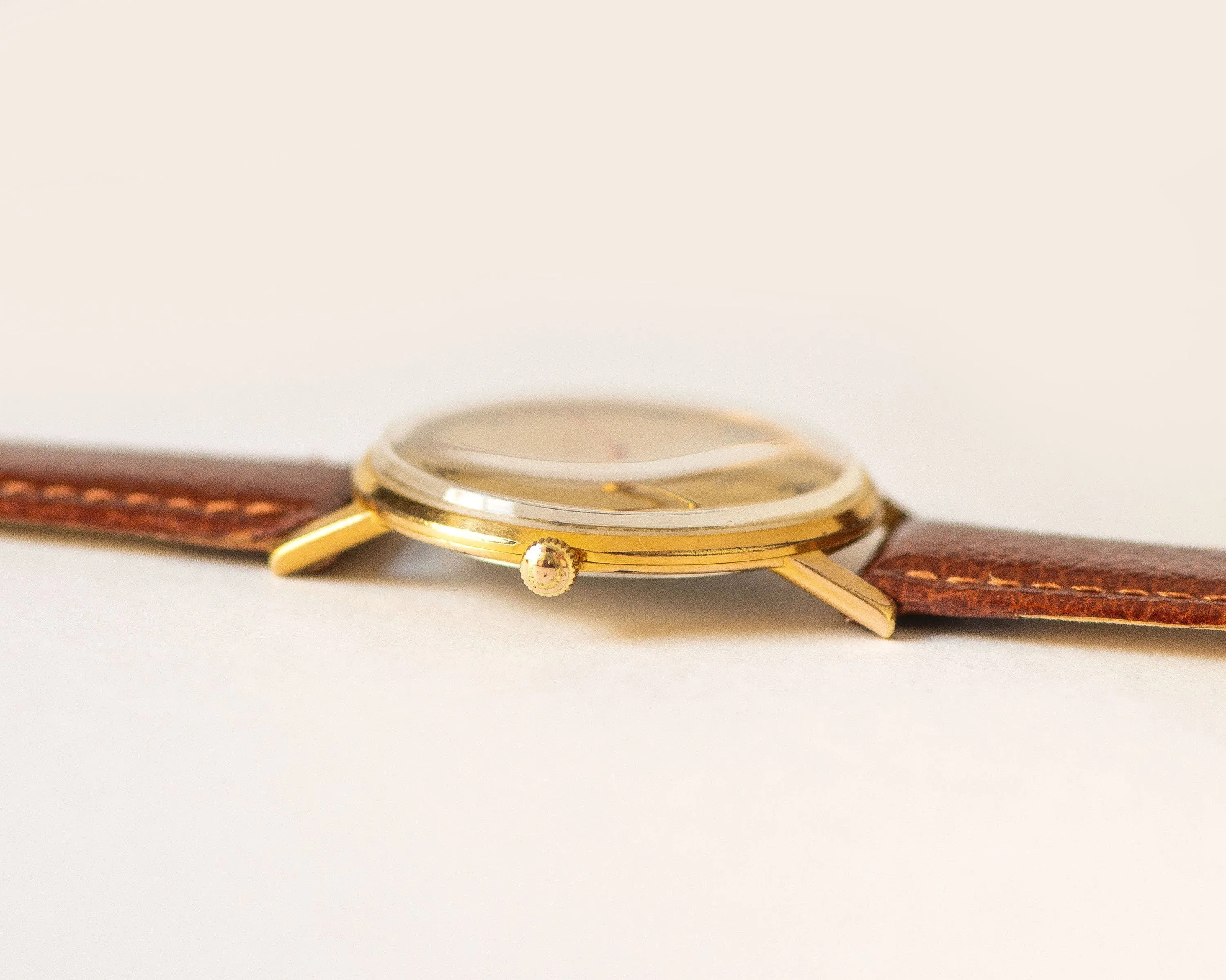 Slim unisex wristwatch Ray, oversized women watch gold plated vintage gift, yellow dial men watch Arabic numerals, new premium leather strap
