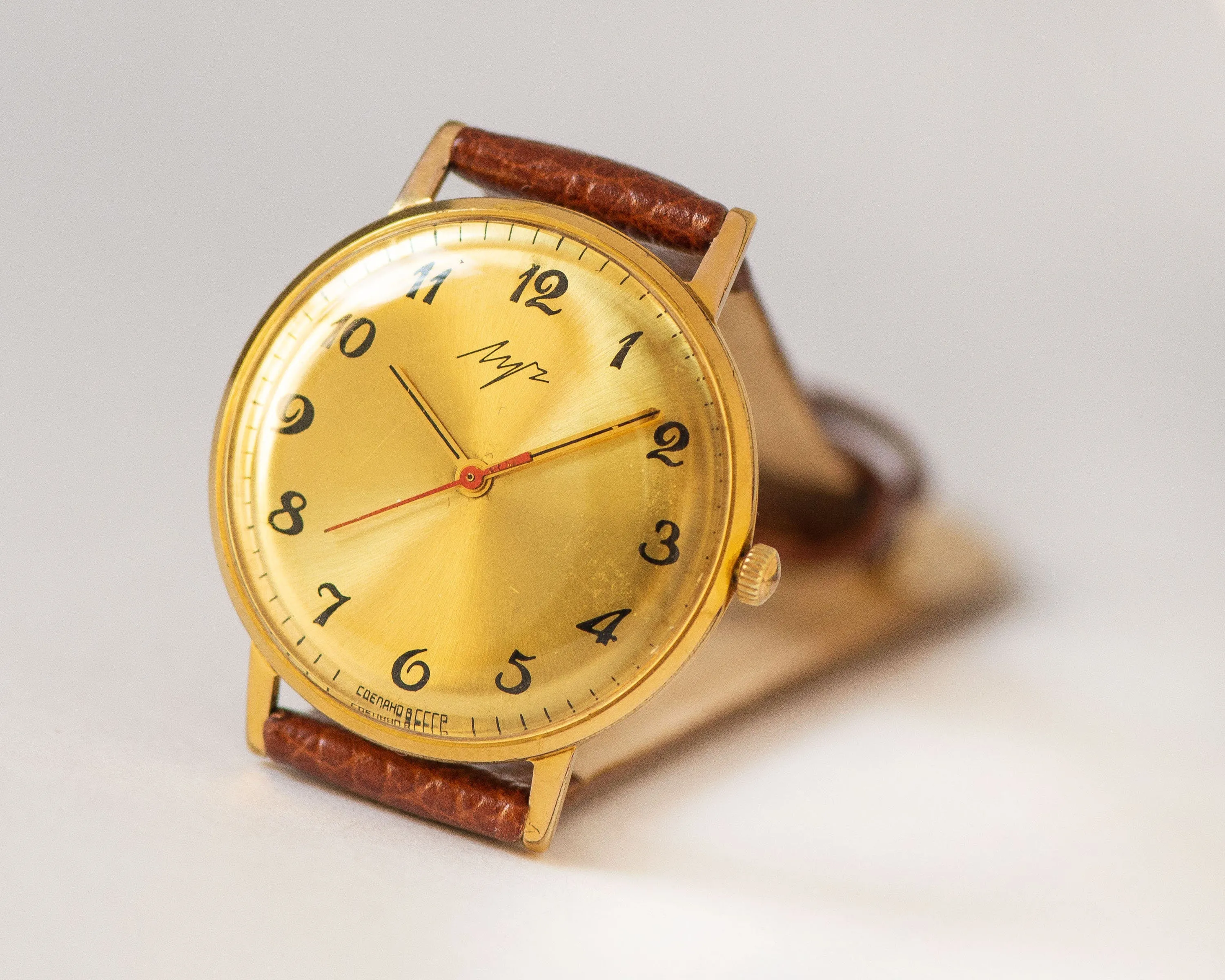 Slim unisex wristwatch Ray, oversized women watch gold plated vintage gift, yellow dial men watch Arabic numerals, new premium leather strap