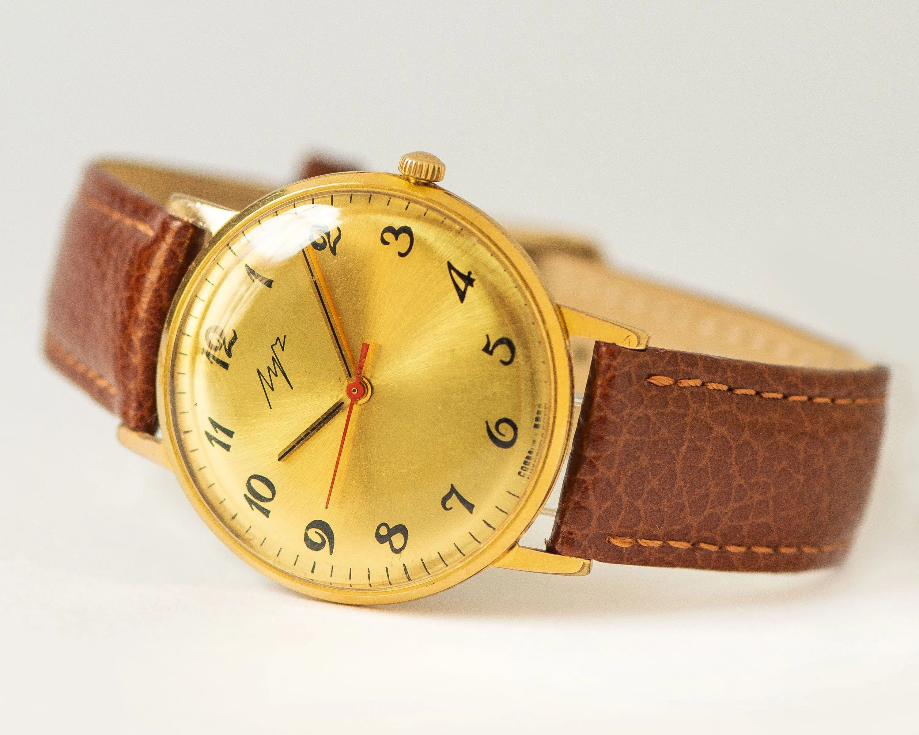 Slim unisex wristwatch Ray, oversized women watch gold plated vintage gift, yellow dial men watch Arabic numerals, new premium leather strap