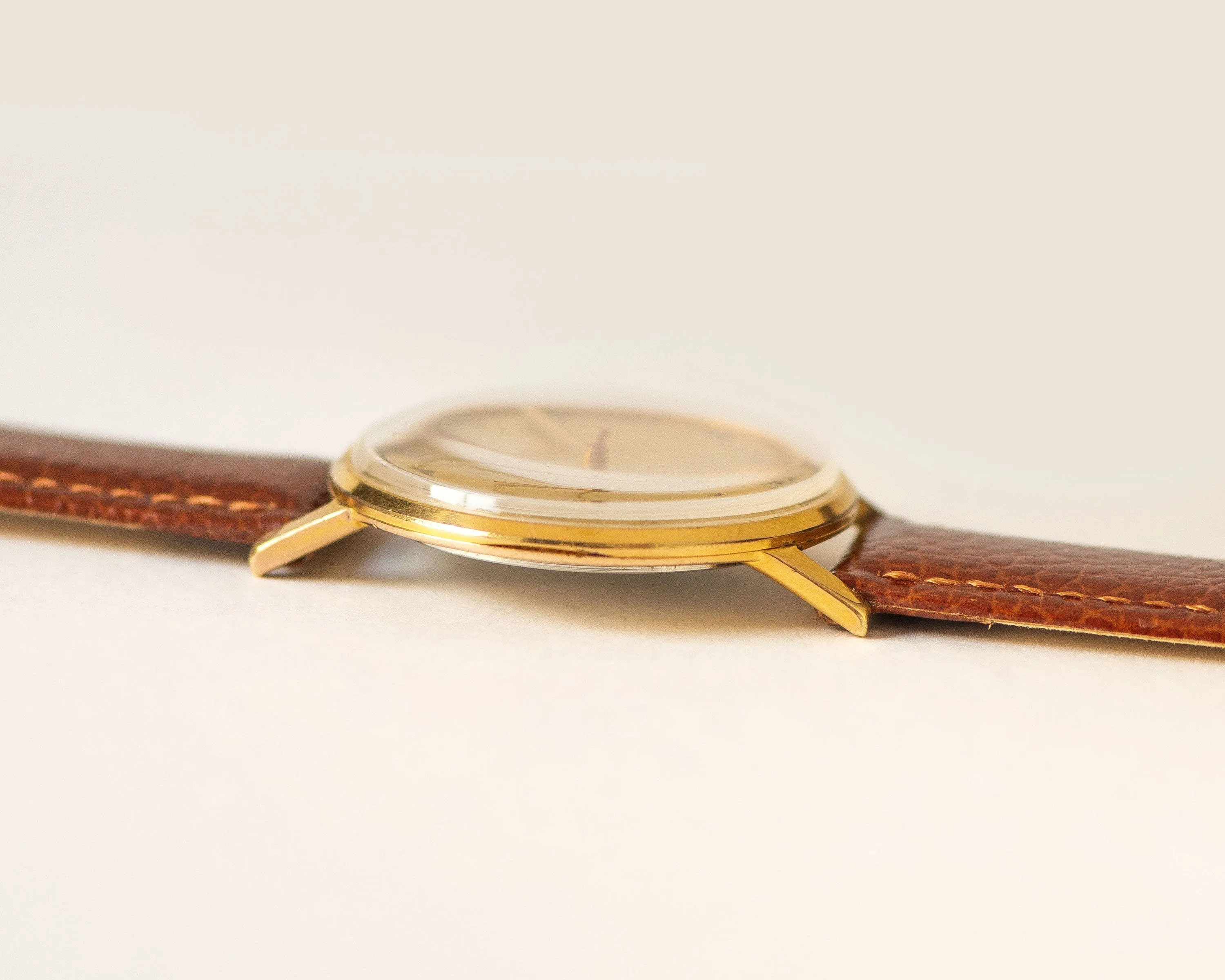Slim unisex wristwatch Ray, oversized women watch gold plated vintage gift, yellow dial men watch Arabic numerals, new premium leather strap