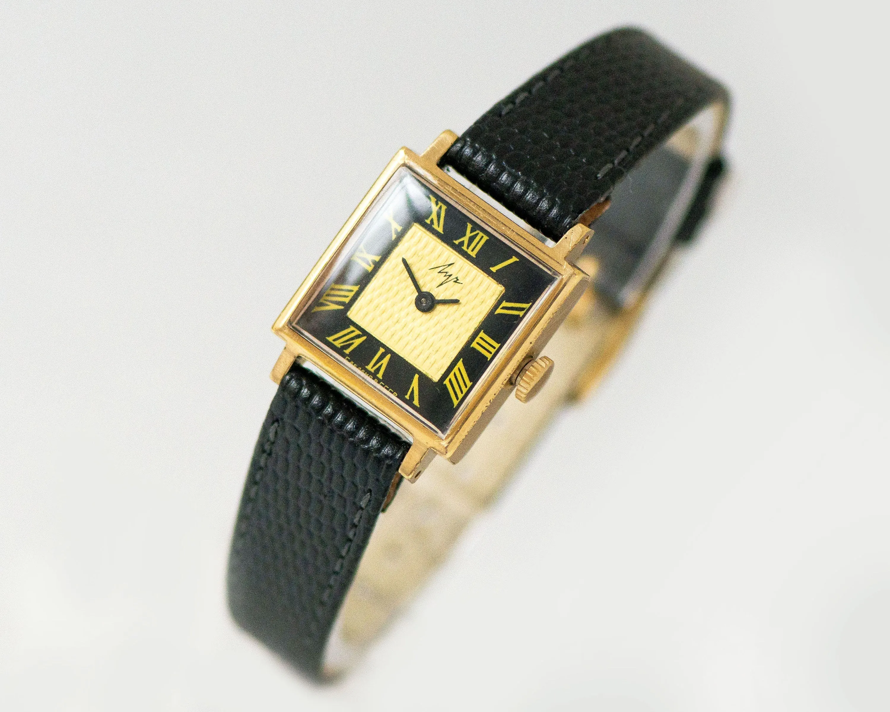 Square women's watch vintage, classic woman watch Ray, gold plated woman watch, Roman numerals watch black dial, new premium leather strap