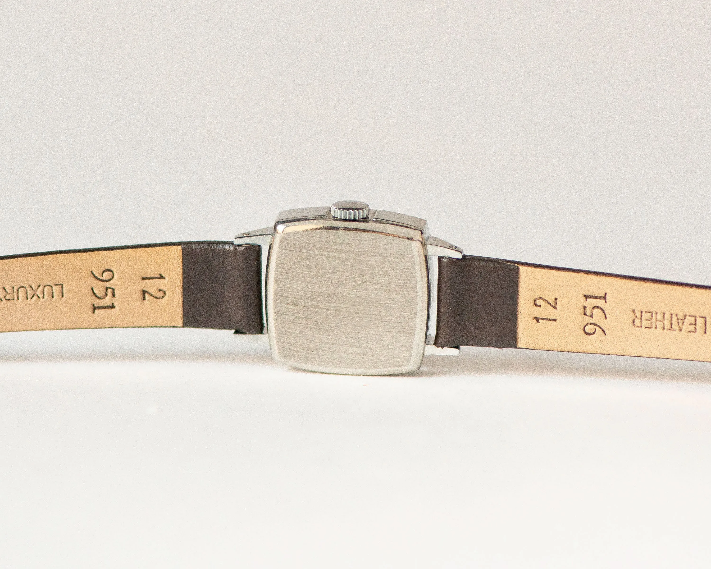 Unused women's watch square Ray gift, small wristwatch silver shade, gold plates ornament on dial watch minimalist, new genuine leather trap