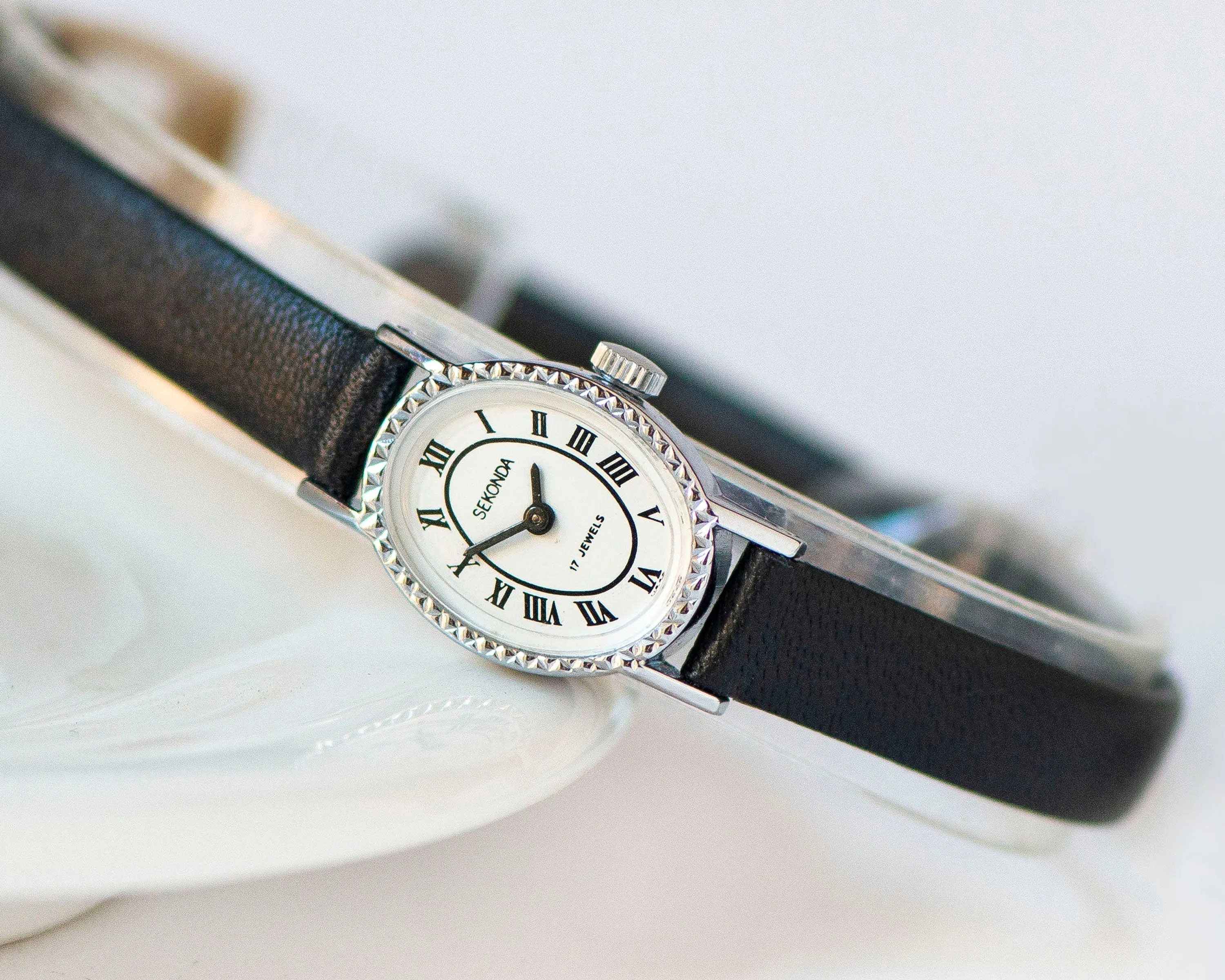 Vintage oval women watch small silver shade Sekonda, Roman numerals dial delicate wrist watch classic jewelry gift lady premium leather band