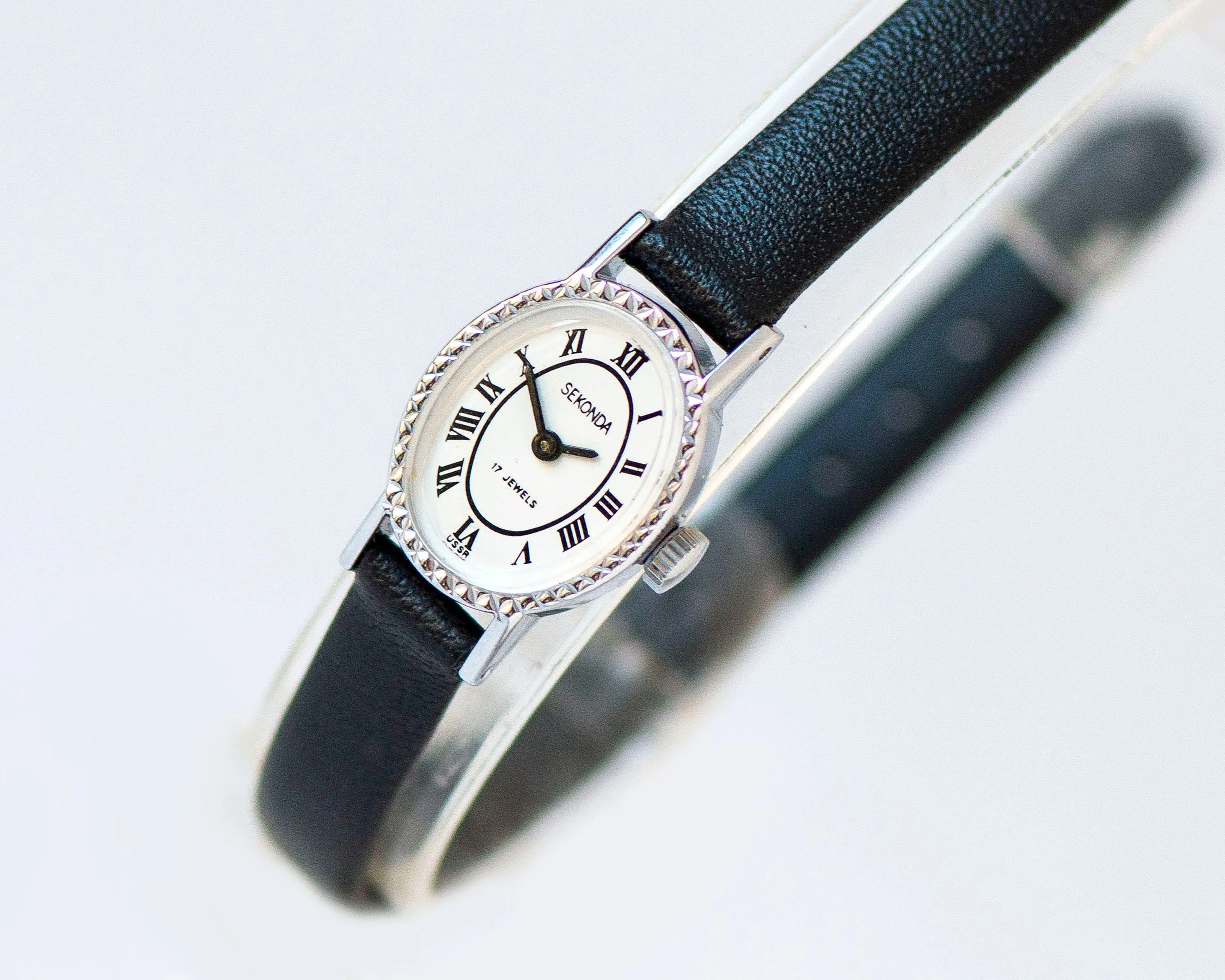 Vintage oval women watch small silver shade Sekonda, Roman numerals dial delicate wrist watch classic jewelry gift lady premium leather band