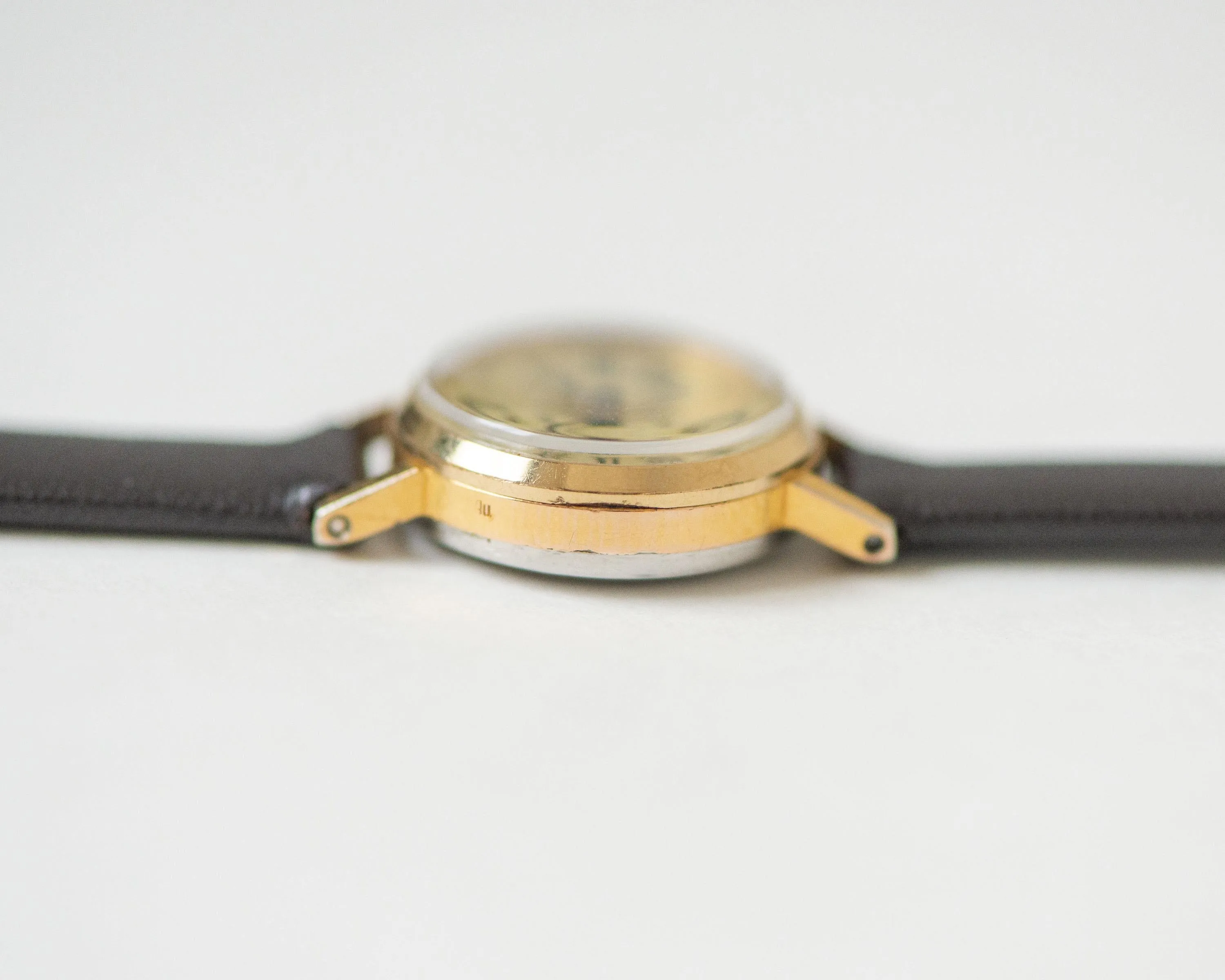Vintage women watch small gold plated Seagull, retro classic women watch Roman numerals dial, rare jewelry gift, new premium leather strap