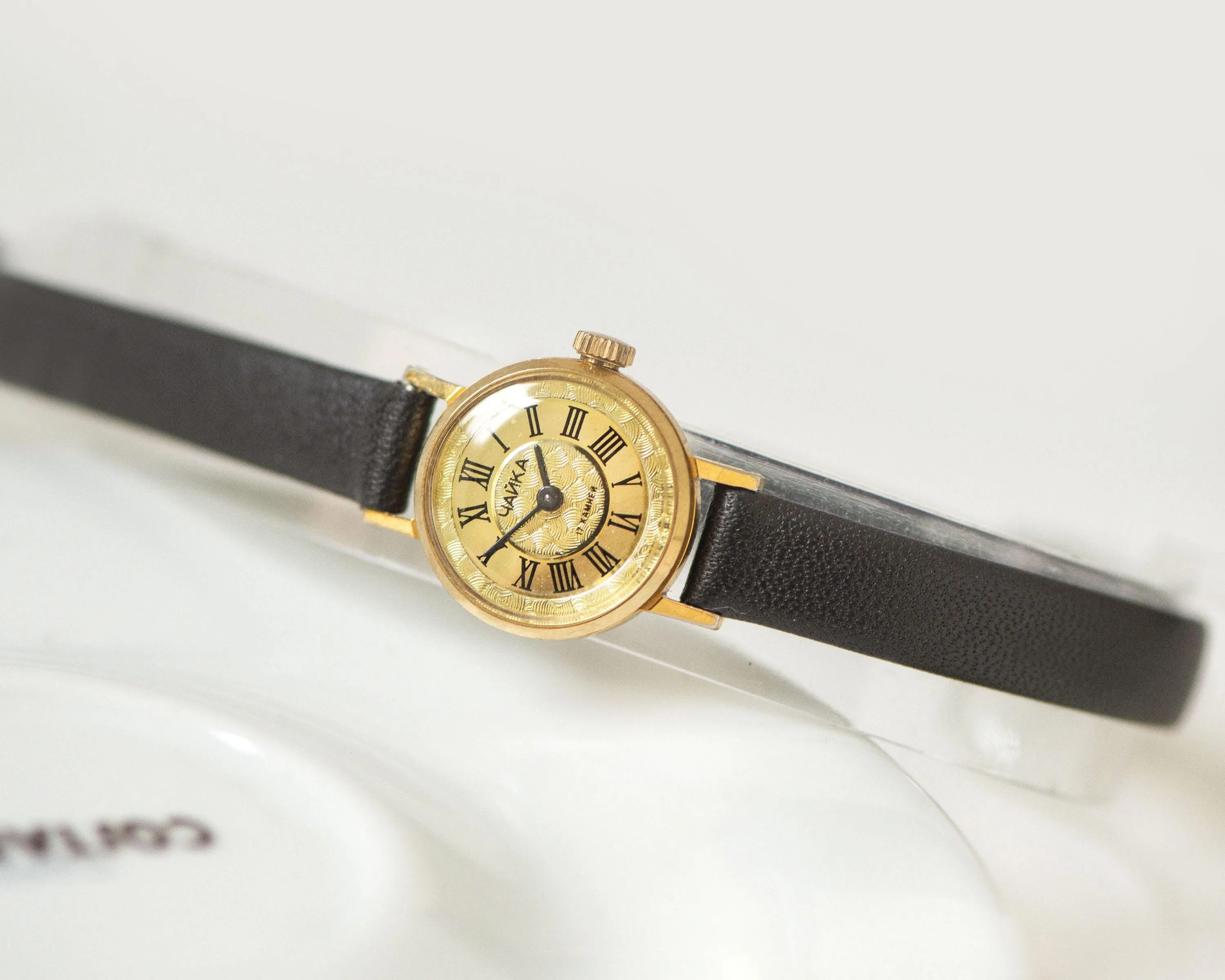 Vintage women watch small gold plated Seagull, retro classic women watch Roman numerals dial, rare jewelry gift, new premium leather strap