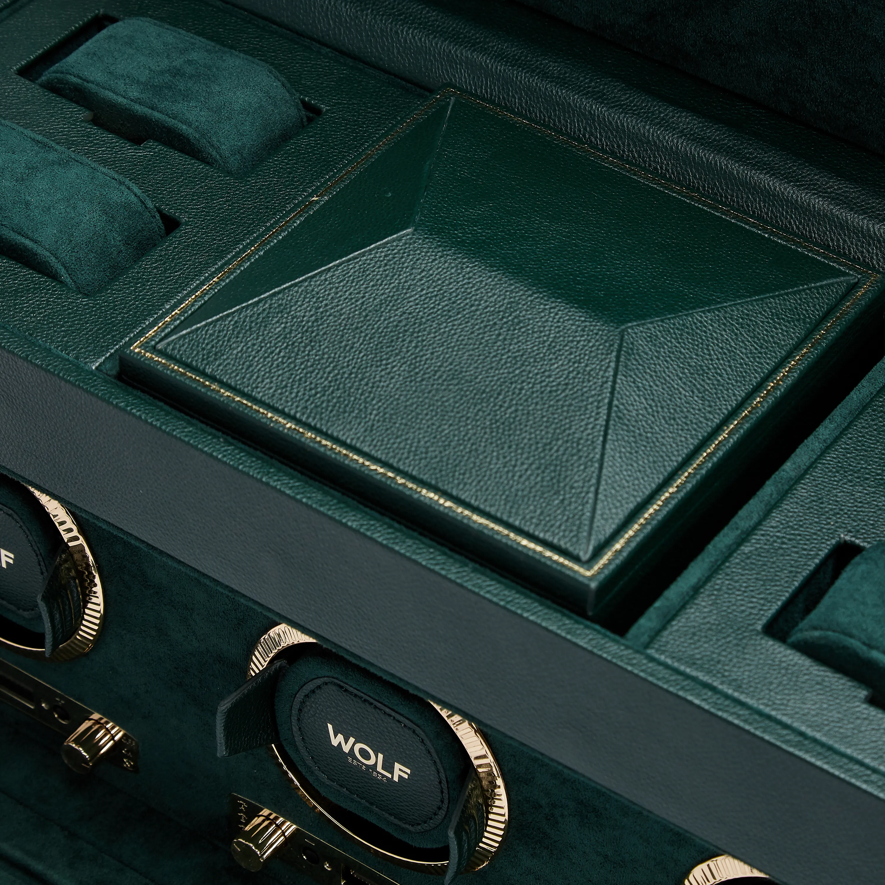 WOLF British Racing Triple Watch Winder with Storage in Green