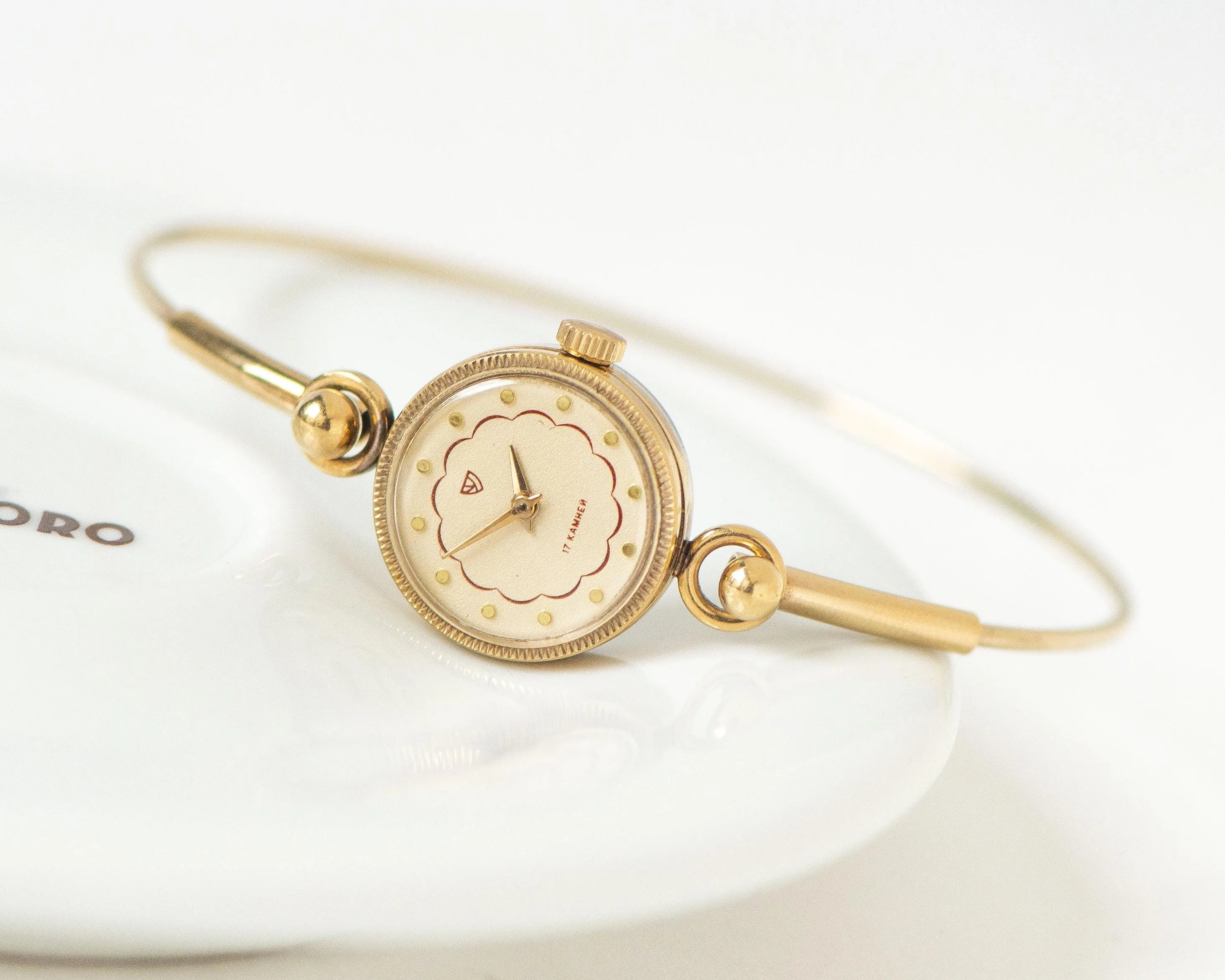 Women's Watch Tiny Ring Bracelet Gold Plated Seagull, Vintage Lady Wristwatch Classic Cocktail Watch Delicate Jewelry Gift Women small wrist